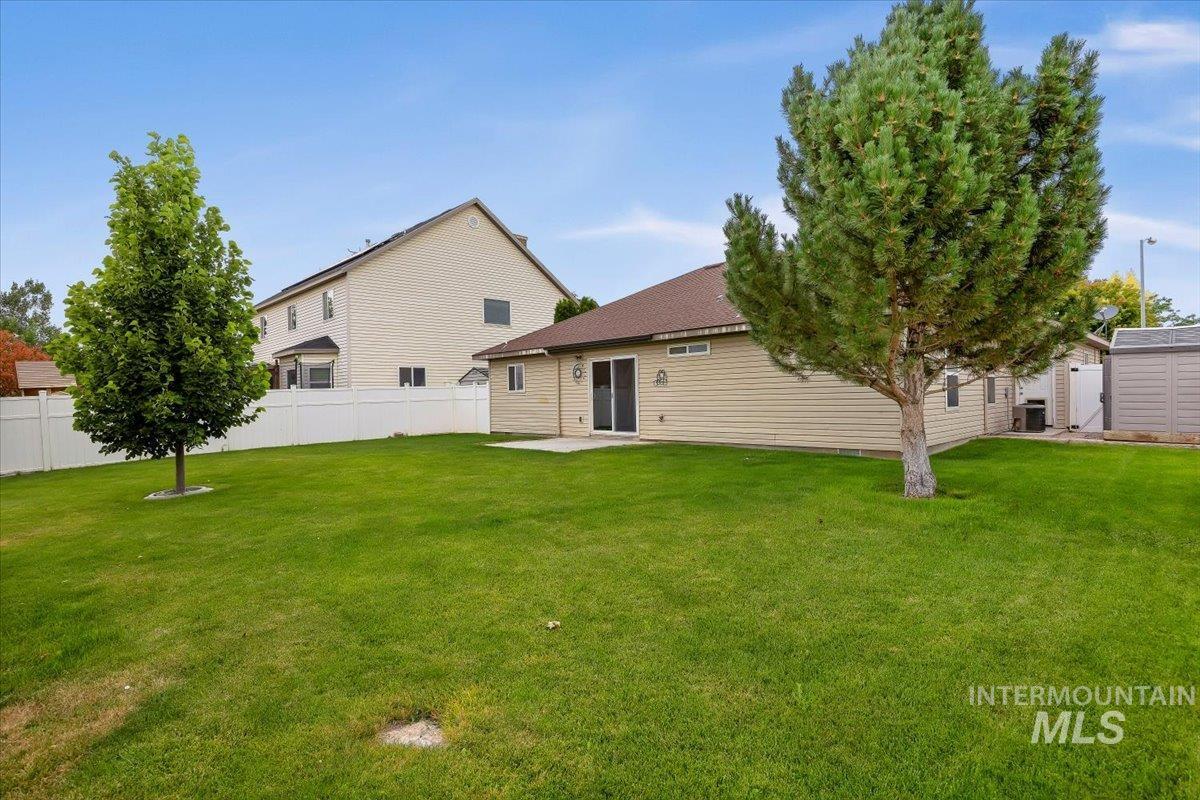 1305 Lauren Lane Property Photo 29
