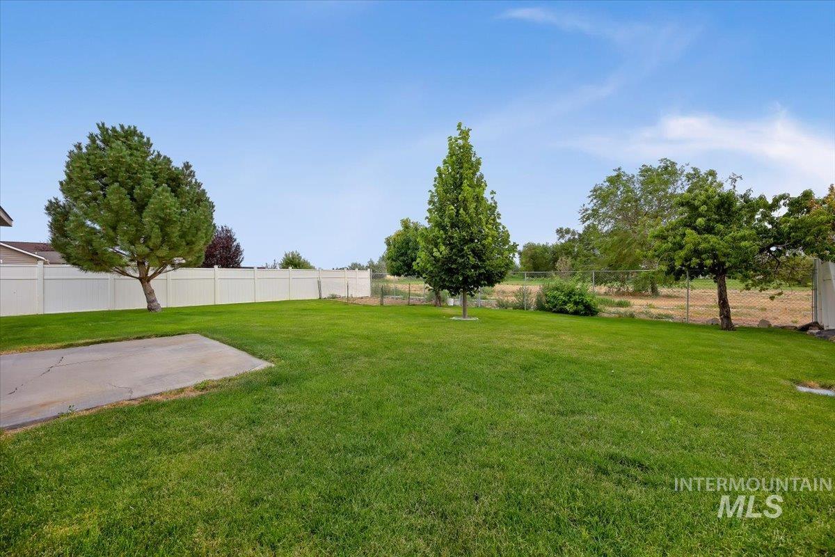 1305 Lauren Lane Property Photo 30