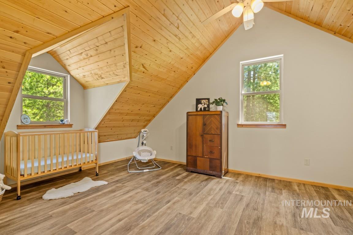 1076 Swenson Ln Property Photo 33