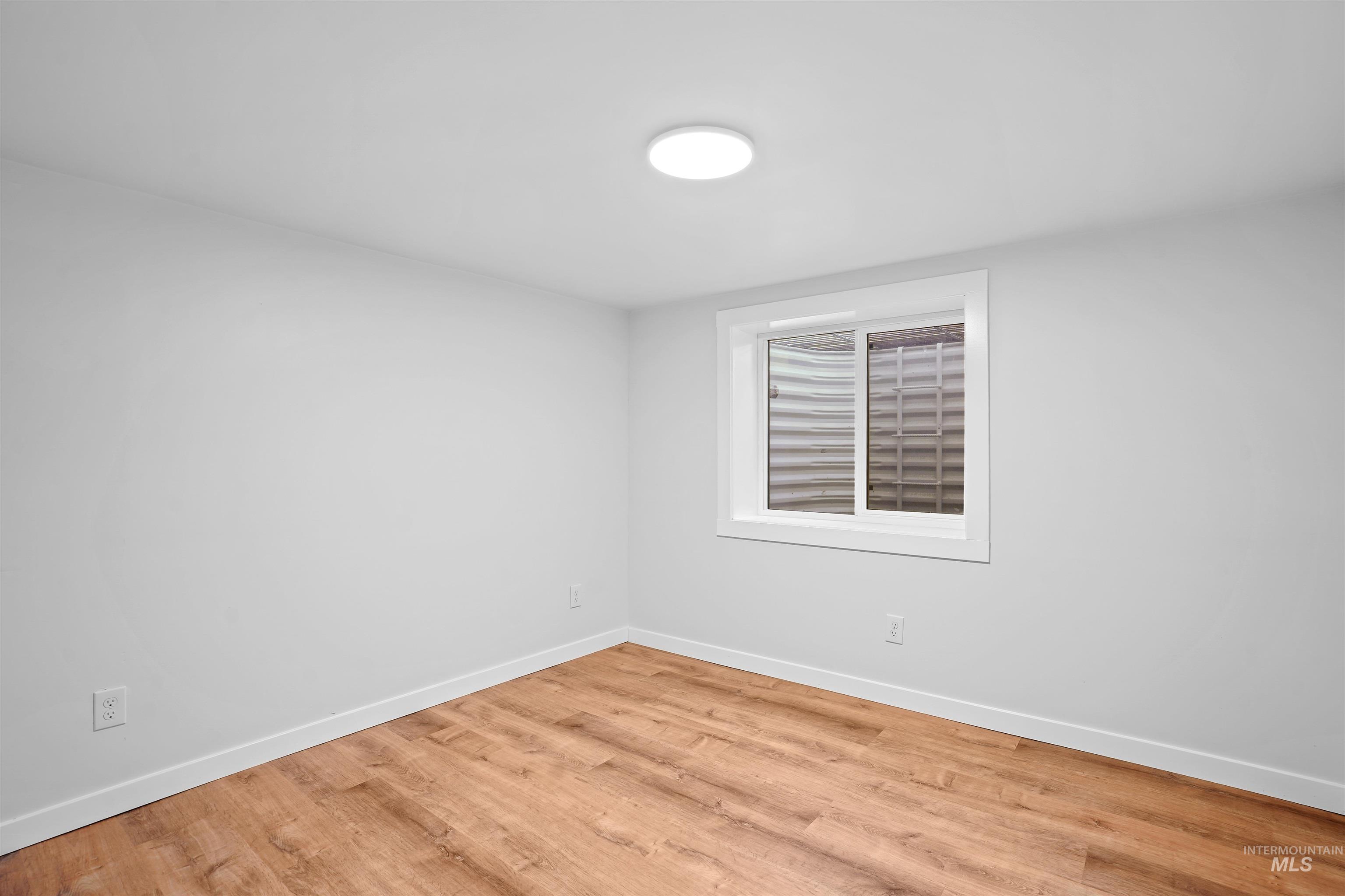 862 N 500 W Property Photo 14