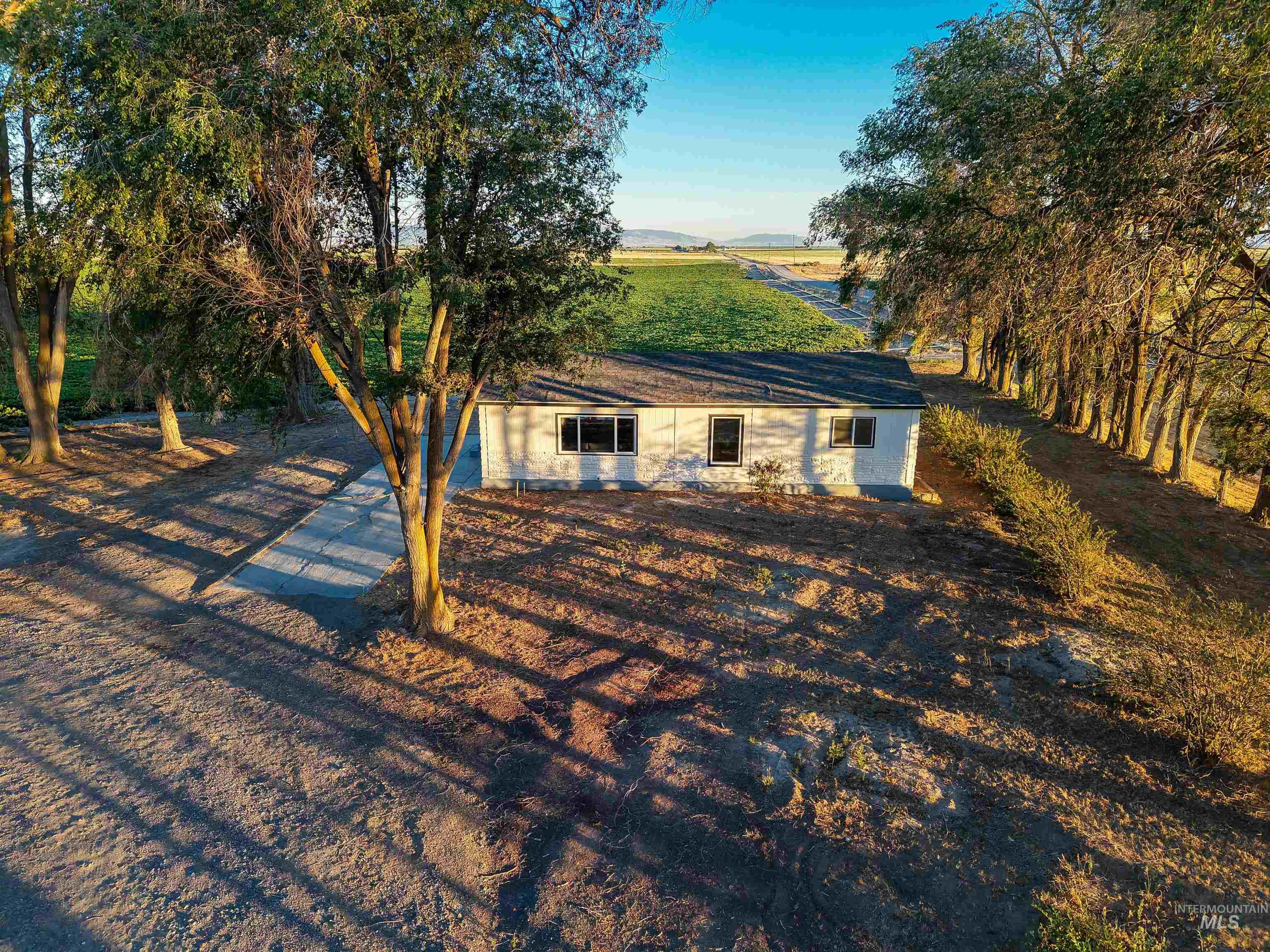 862 N 500 W Property Photo 24