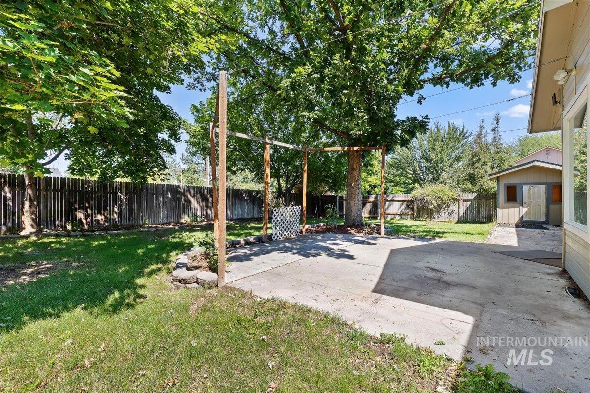 7741 N Dodgin Ave Property Photo 27