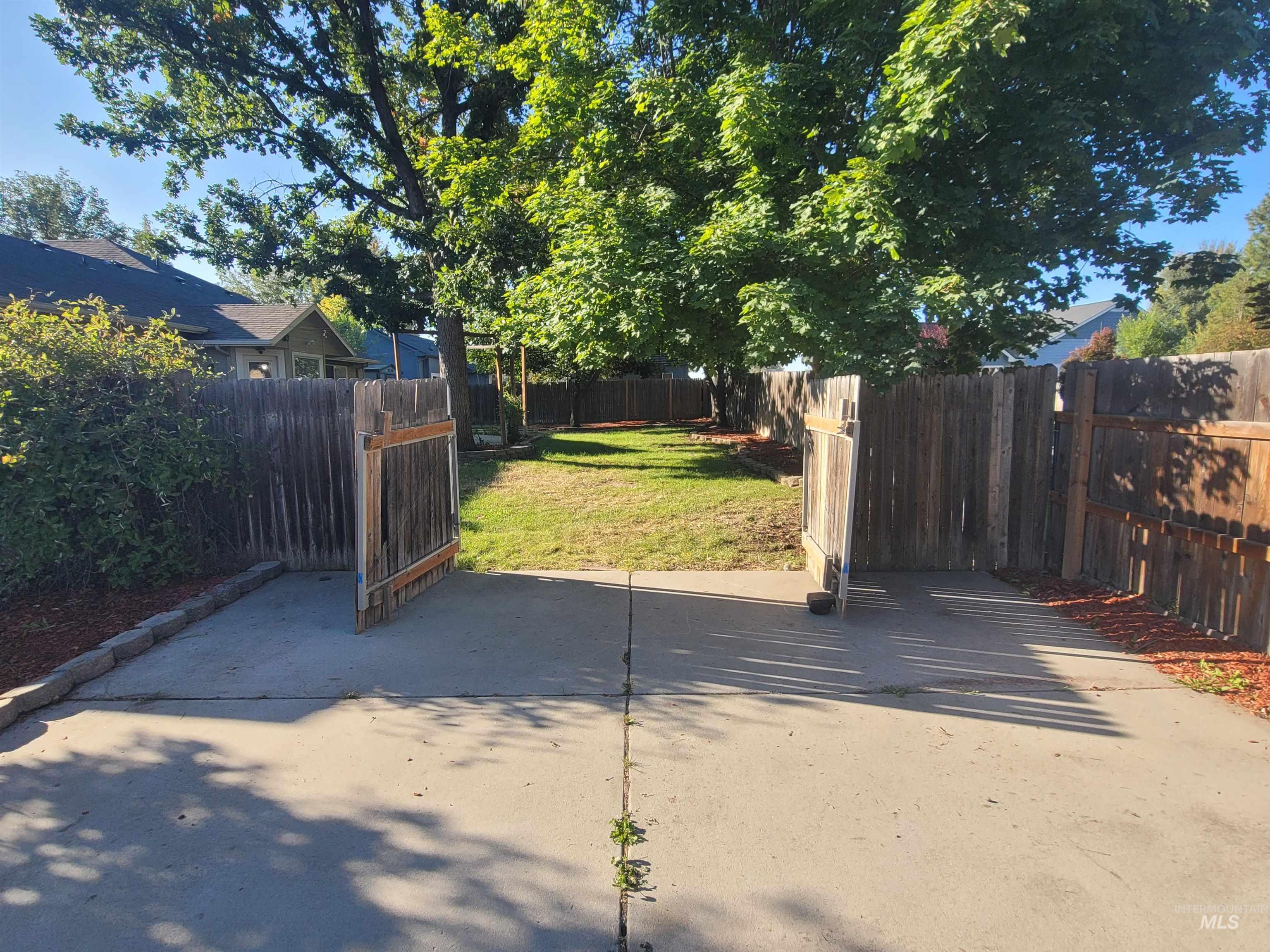 7741 N Dodgin Ave Property Photo 40