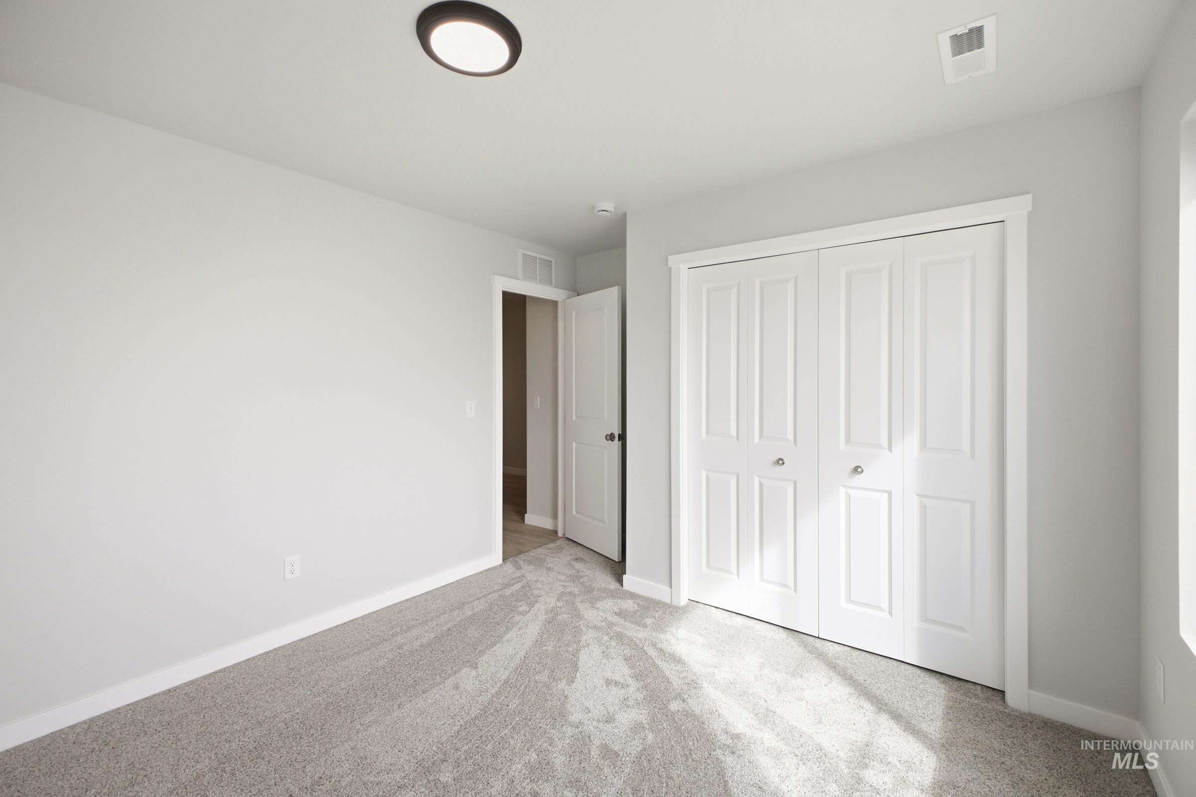 920 Sw Jayhawk St Property Photo 15