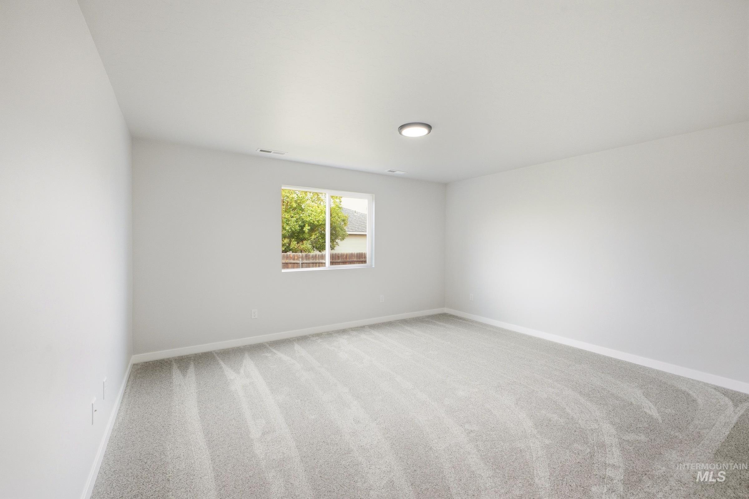 920 Sw Jayhawk St Property Photo 19