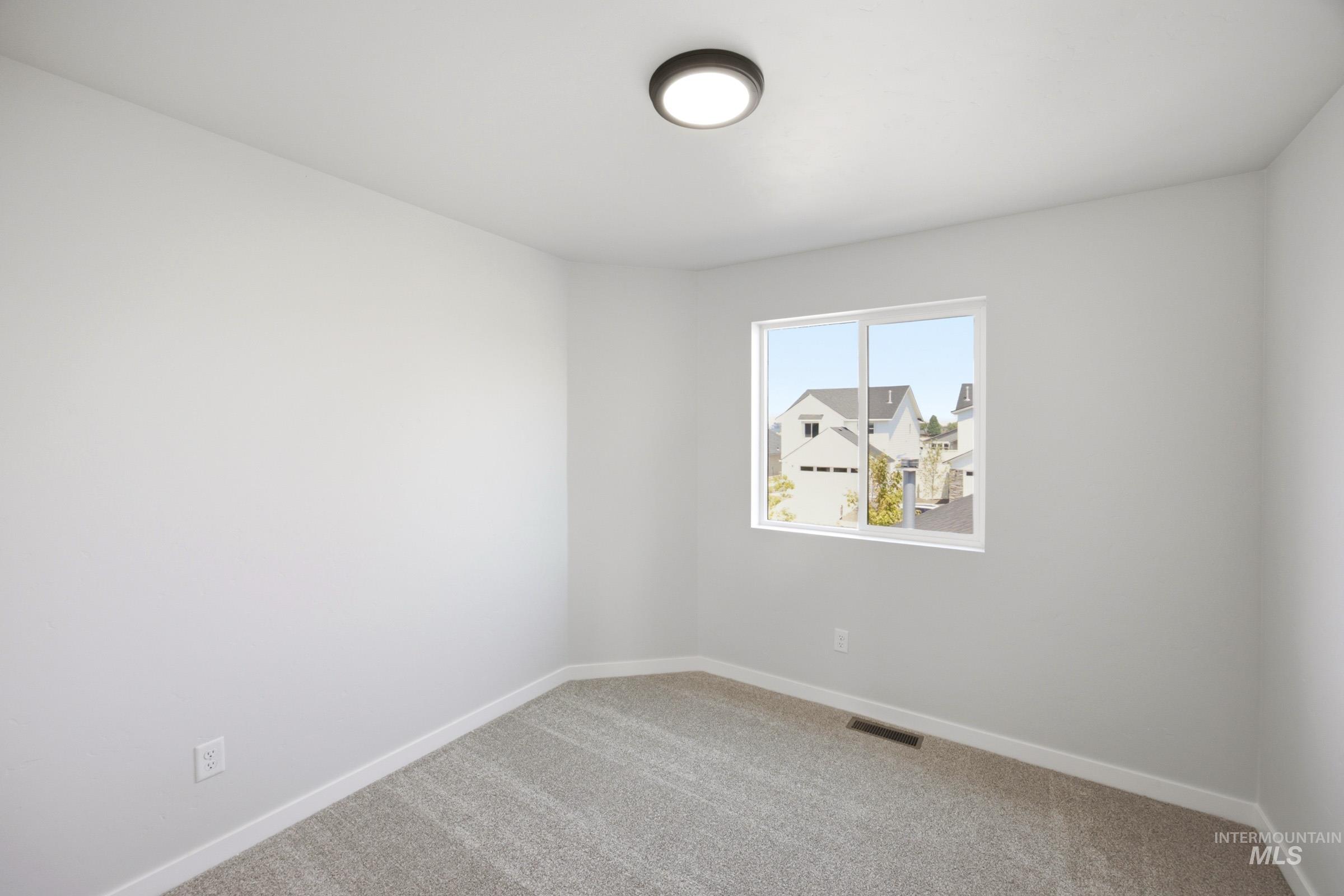 7311 W Trumbull Ct Property Photo 12