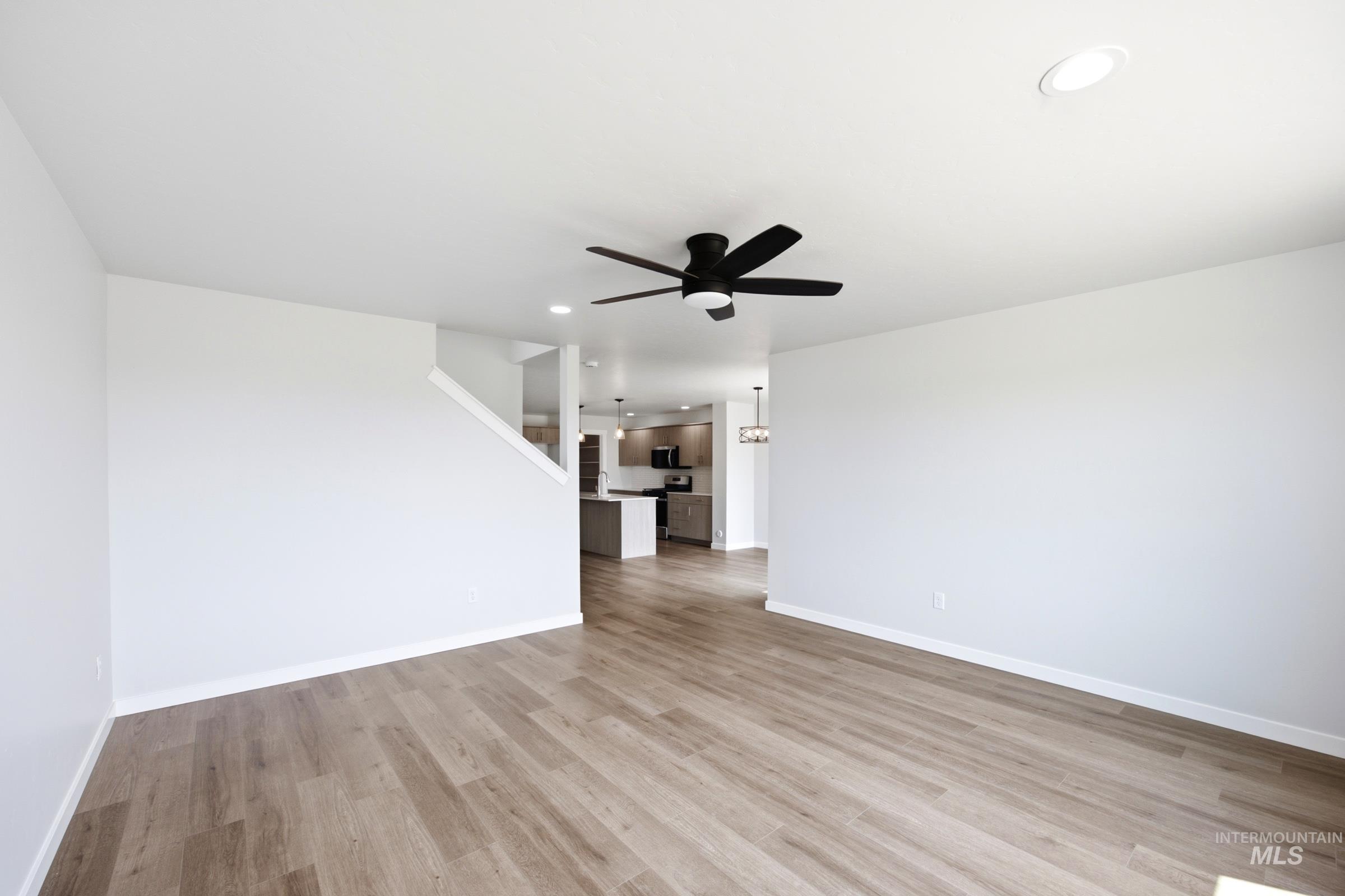 7299 W Trumbull Ct Property Photo 7
