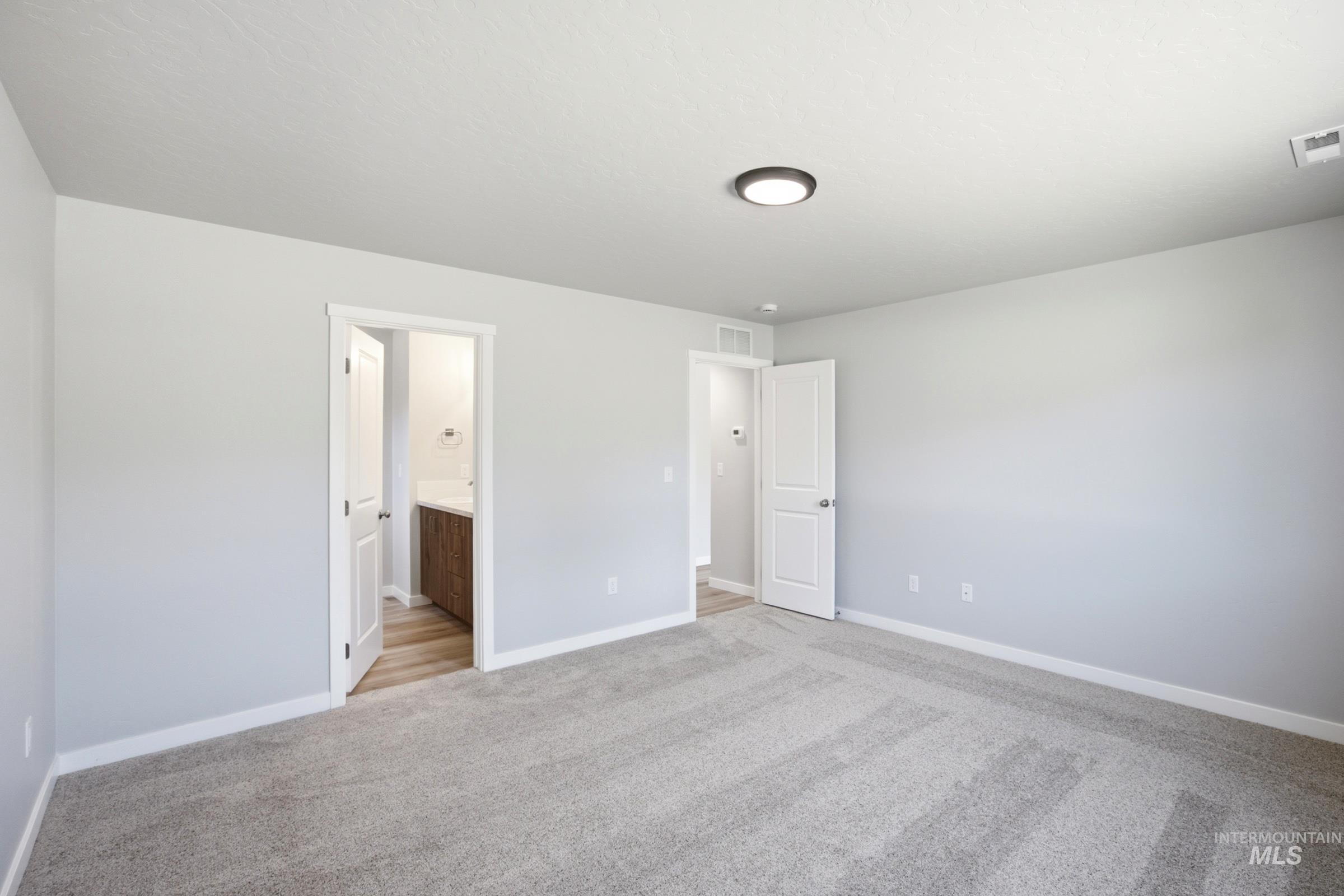 1328 Sunday River St Property Photo 10