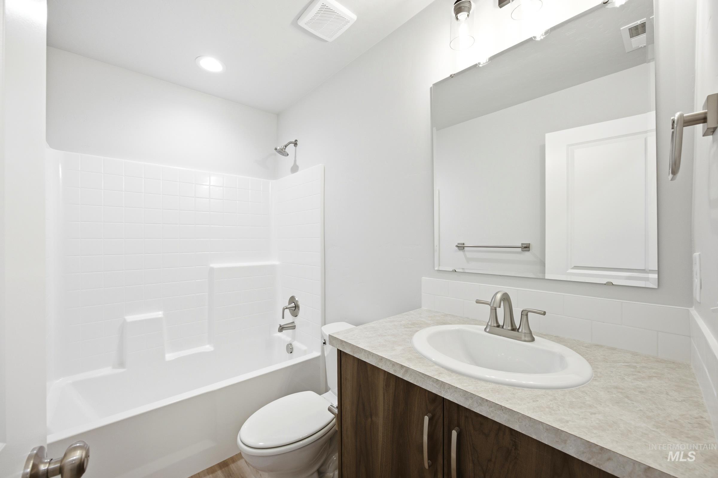 1328 Sunday River St Property Photo 19