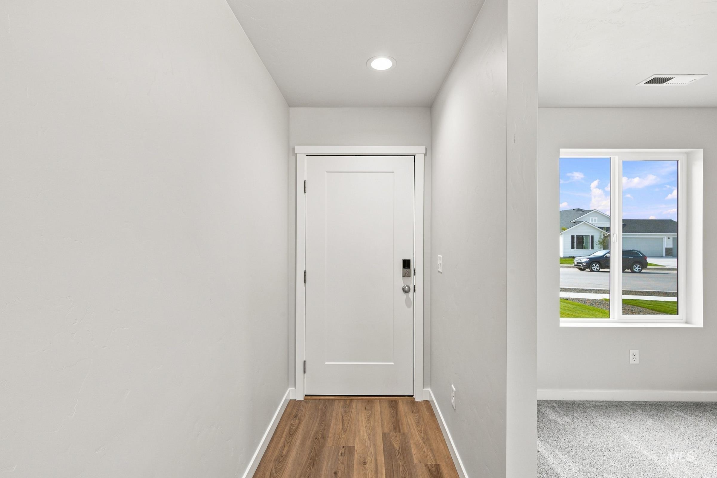 1486 Sunday River St Property Photo 2
