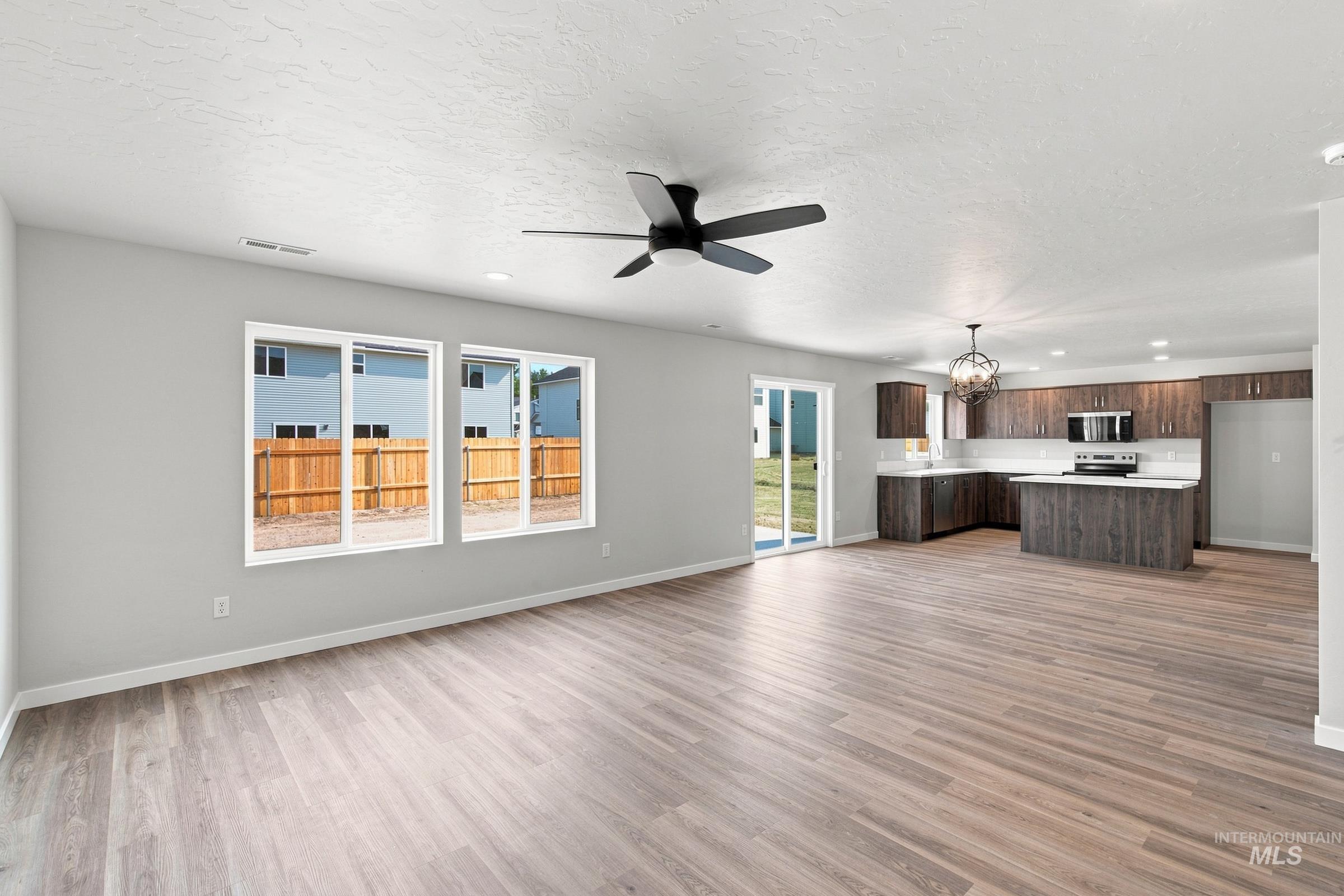 1486 Sunday River St Property Photo 10