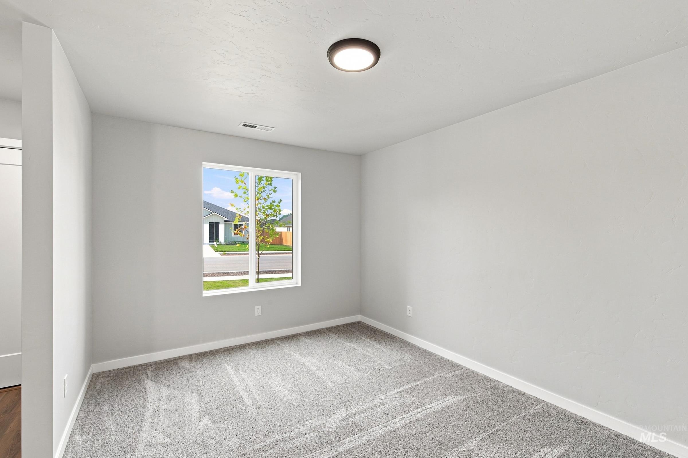 1486 Sunday River St Property Photo 12