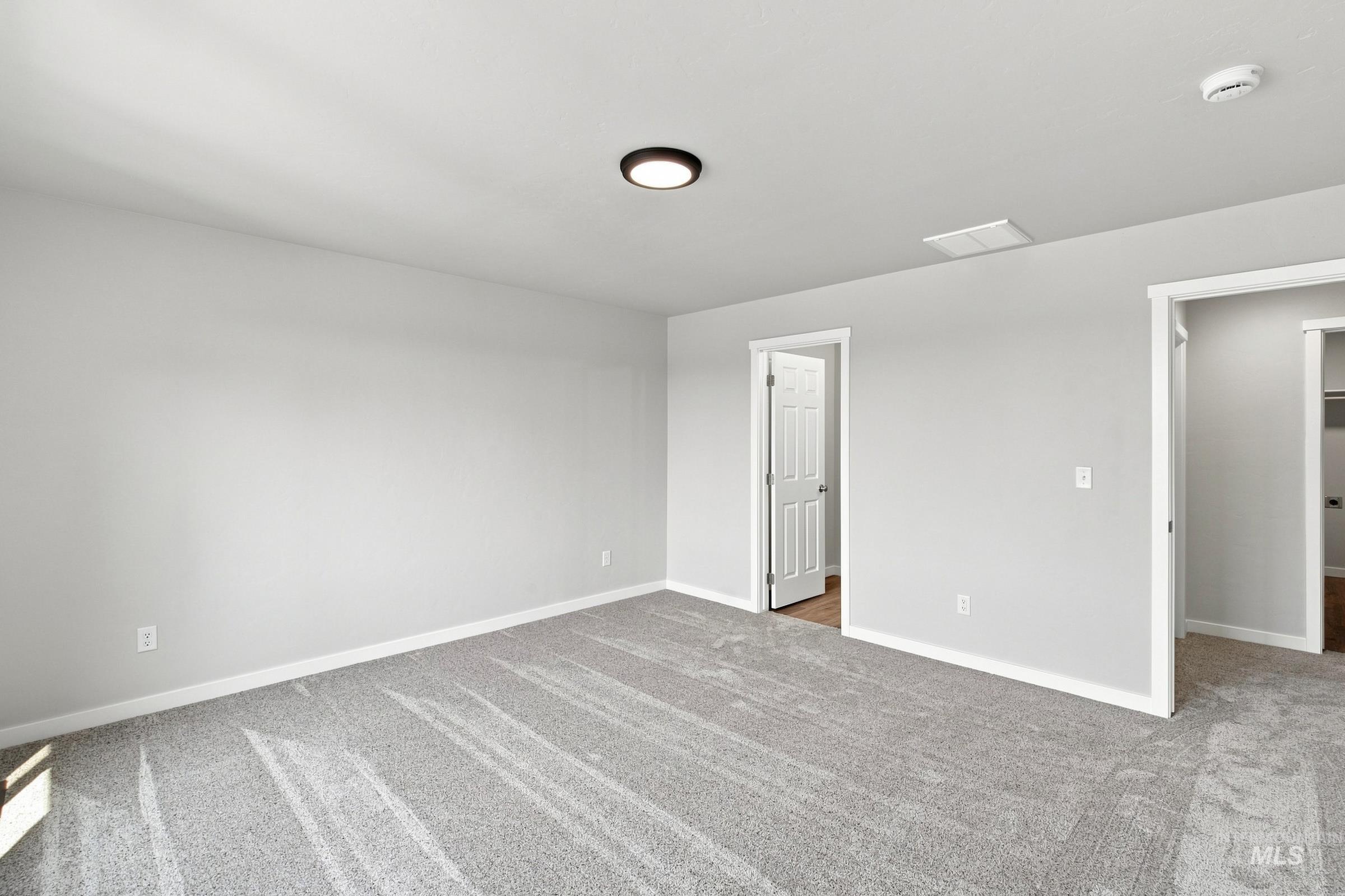 1486 Sunday River St Property Photo 18
