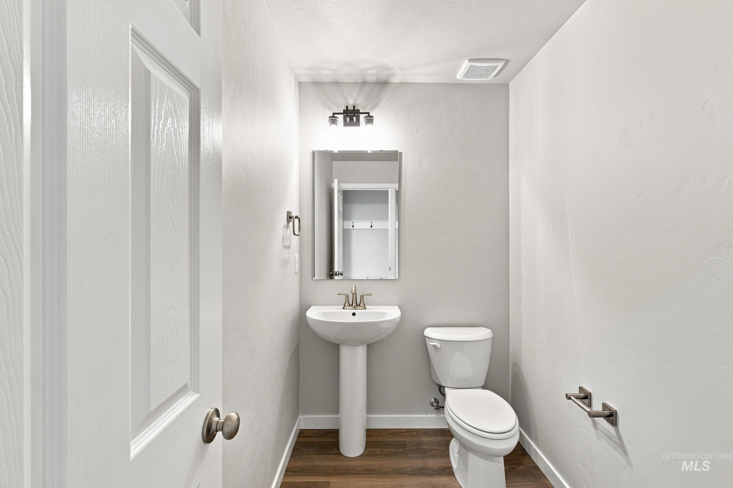 1486 Sunday River St Property Photo 30