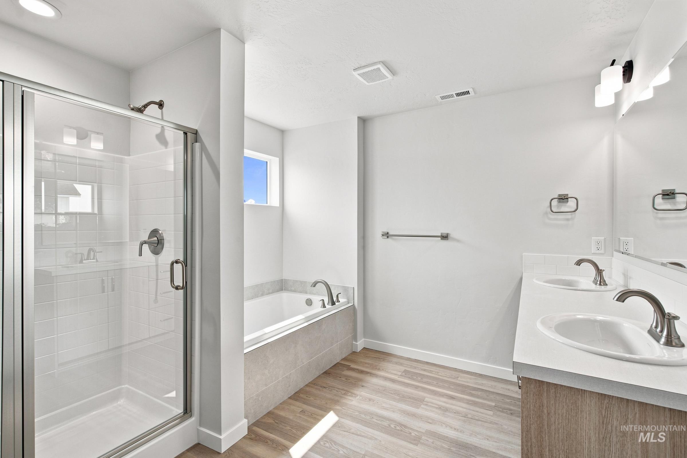1518 Sunday River St Property Photo 17