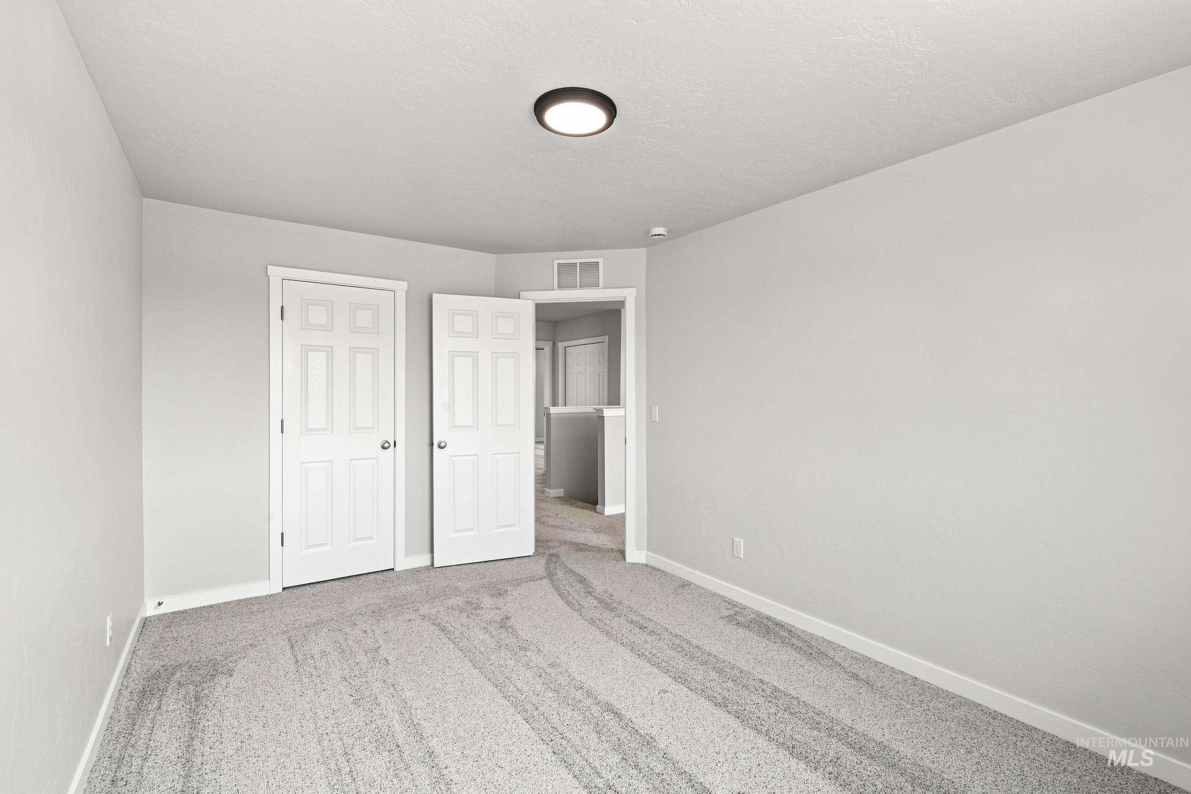 1518 Sunday River St Property Photo 22