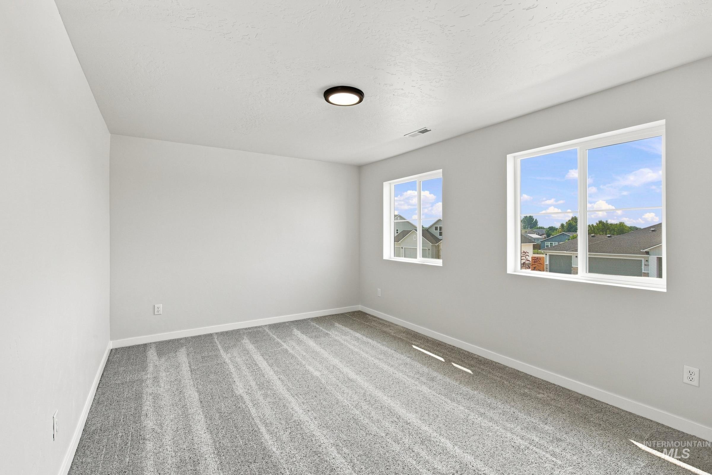 1518 Sunday River St Property Photo 24