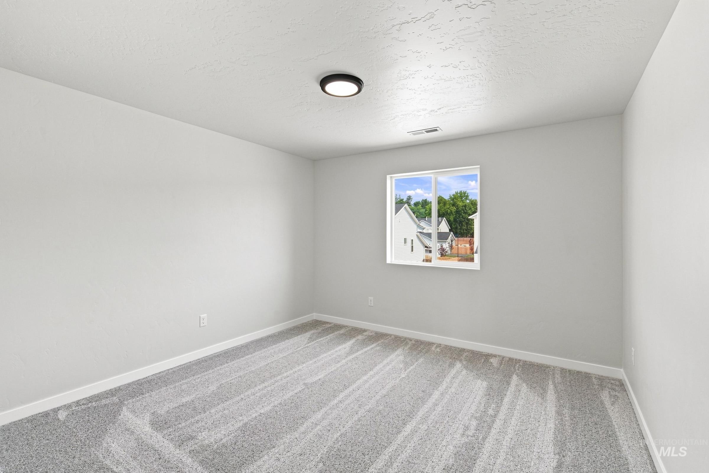 1518 Sunday River St Property Photo 26