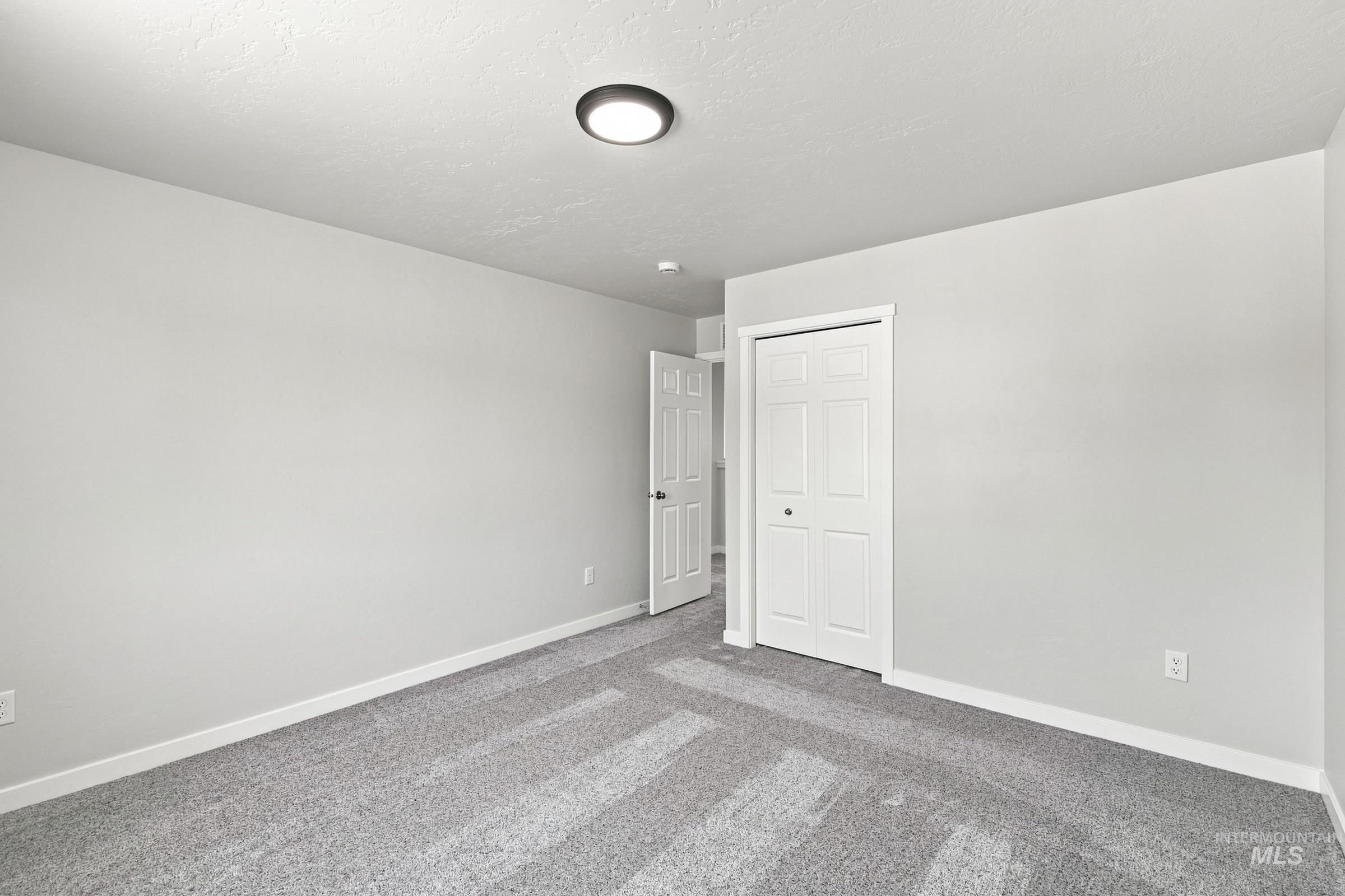 1518 Sunday River St Property Photo 27