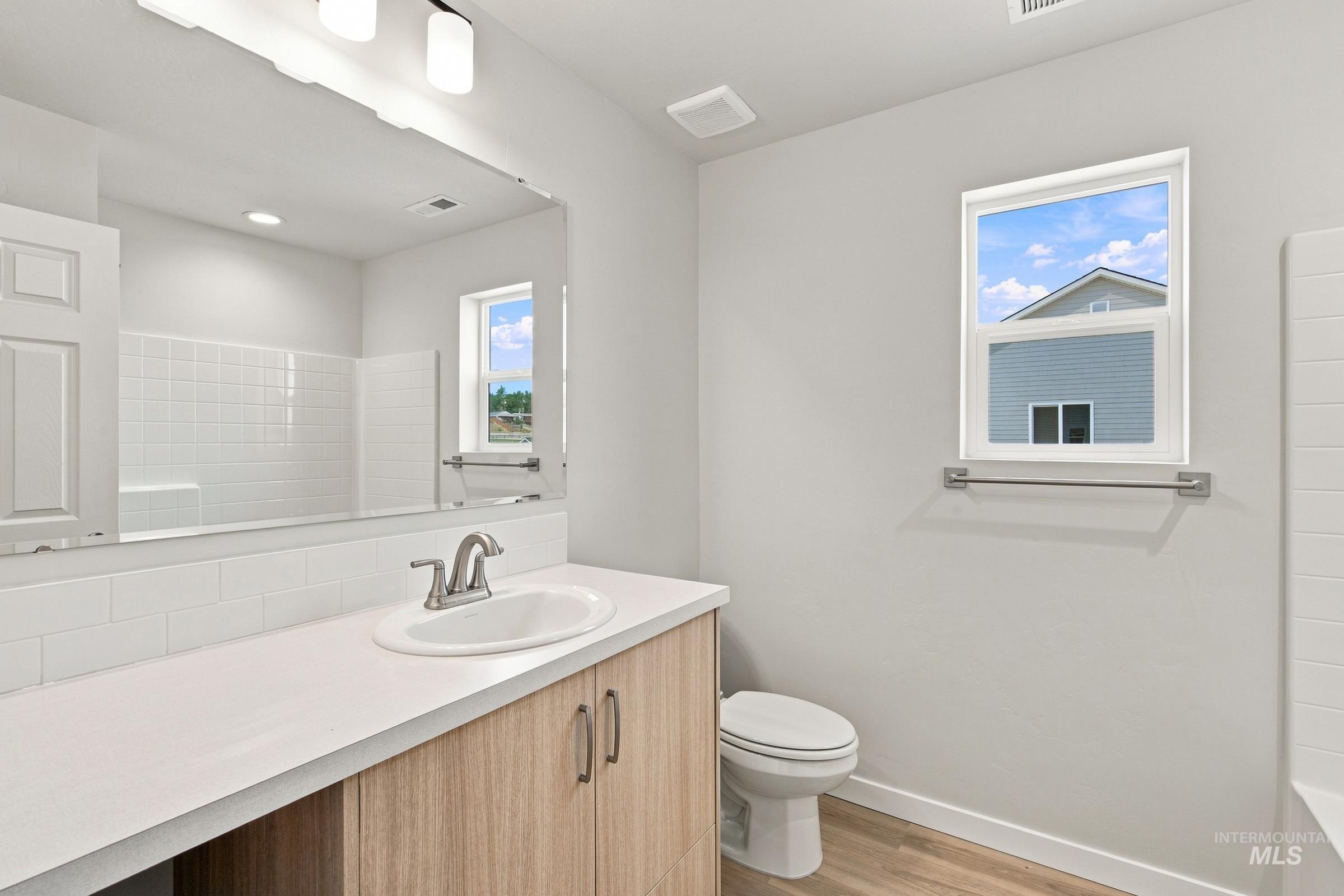 1518 Sunday River St Property Photo 28