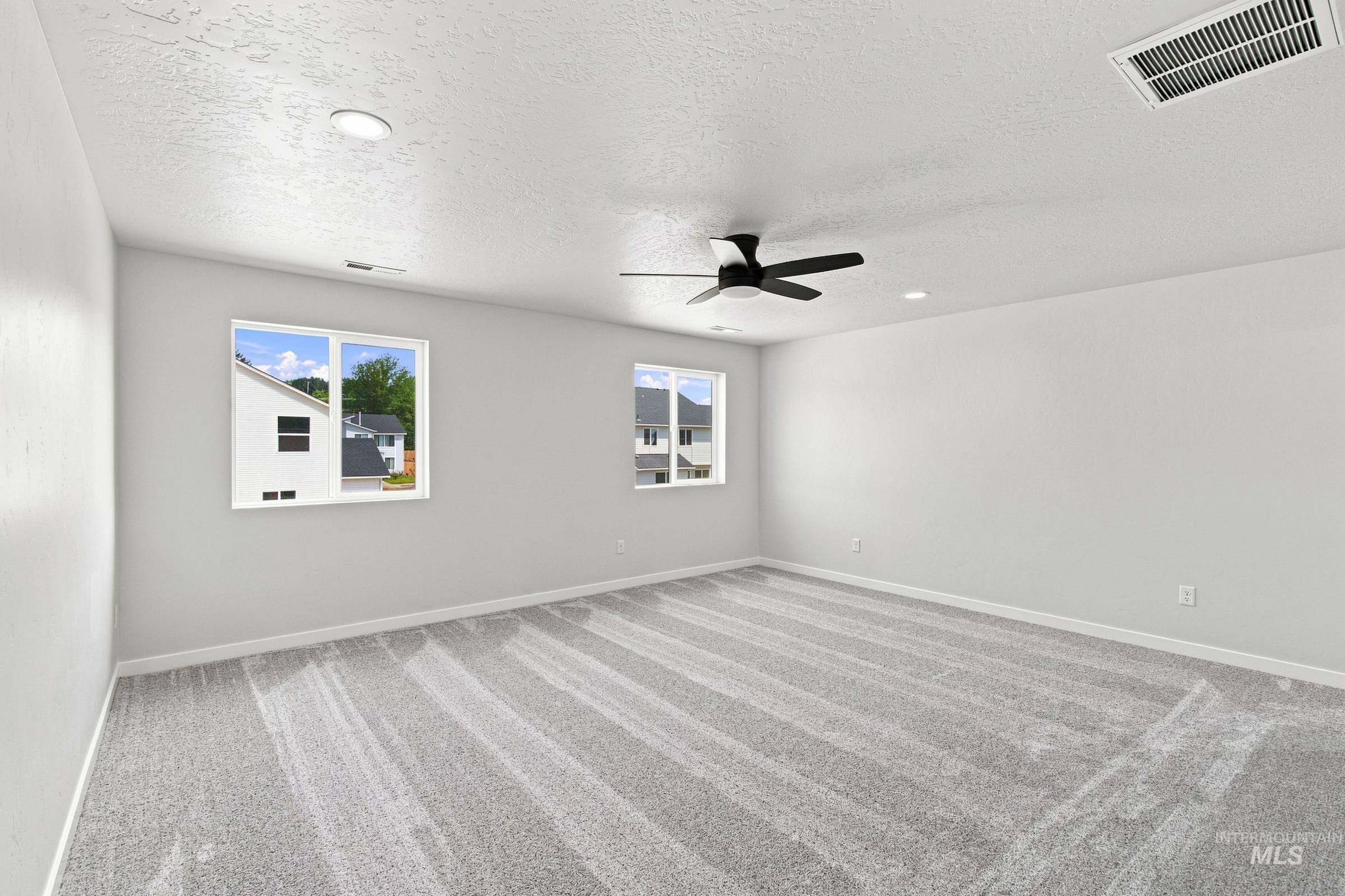 1518 Sunday River St Property Photo 29