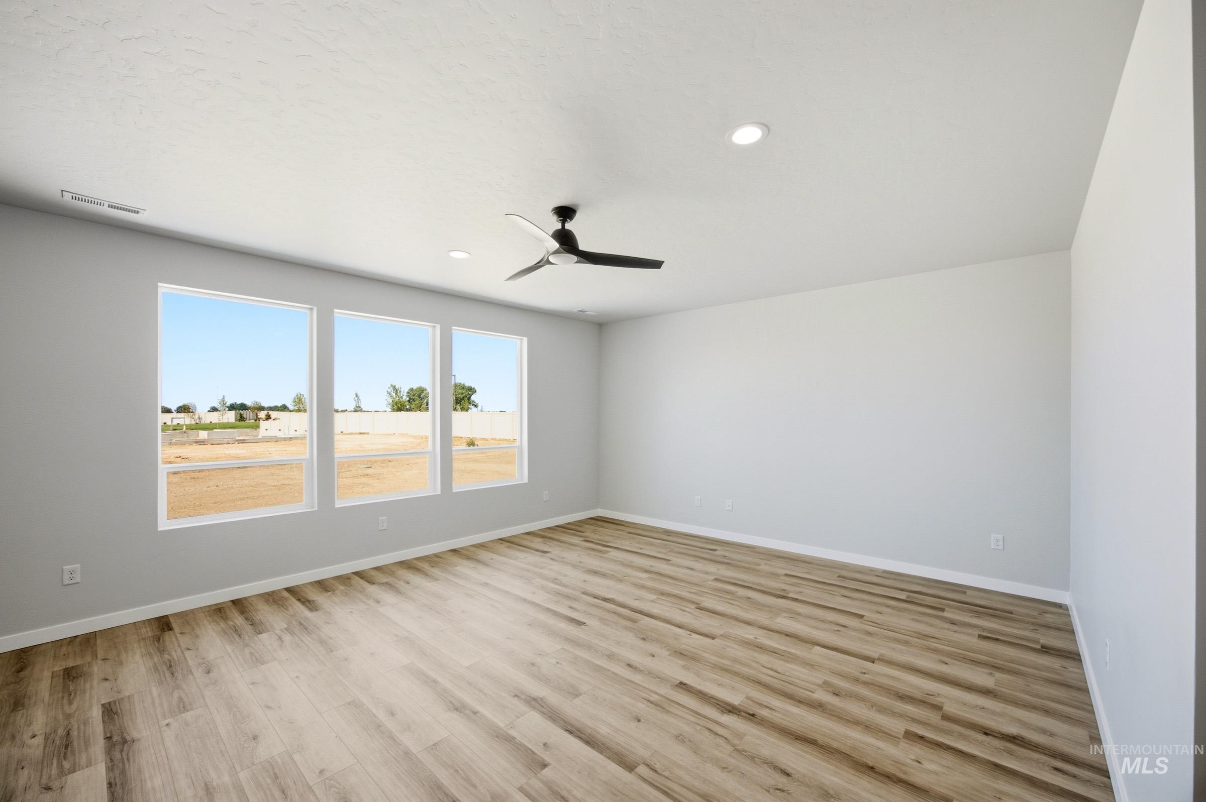 9388 W Blazing Star St Property Photo 8