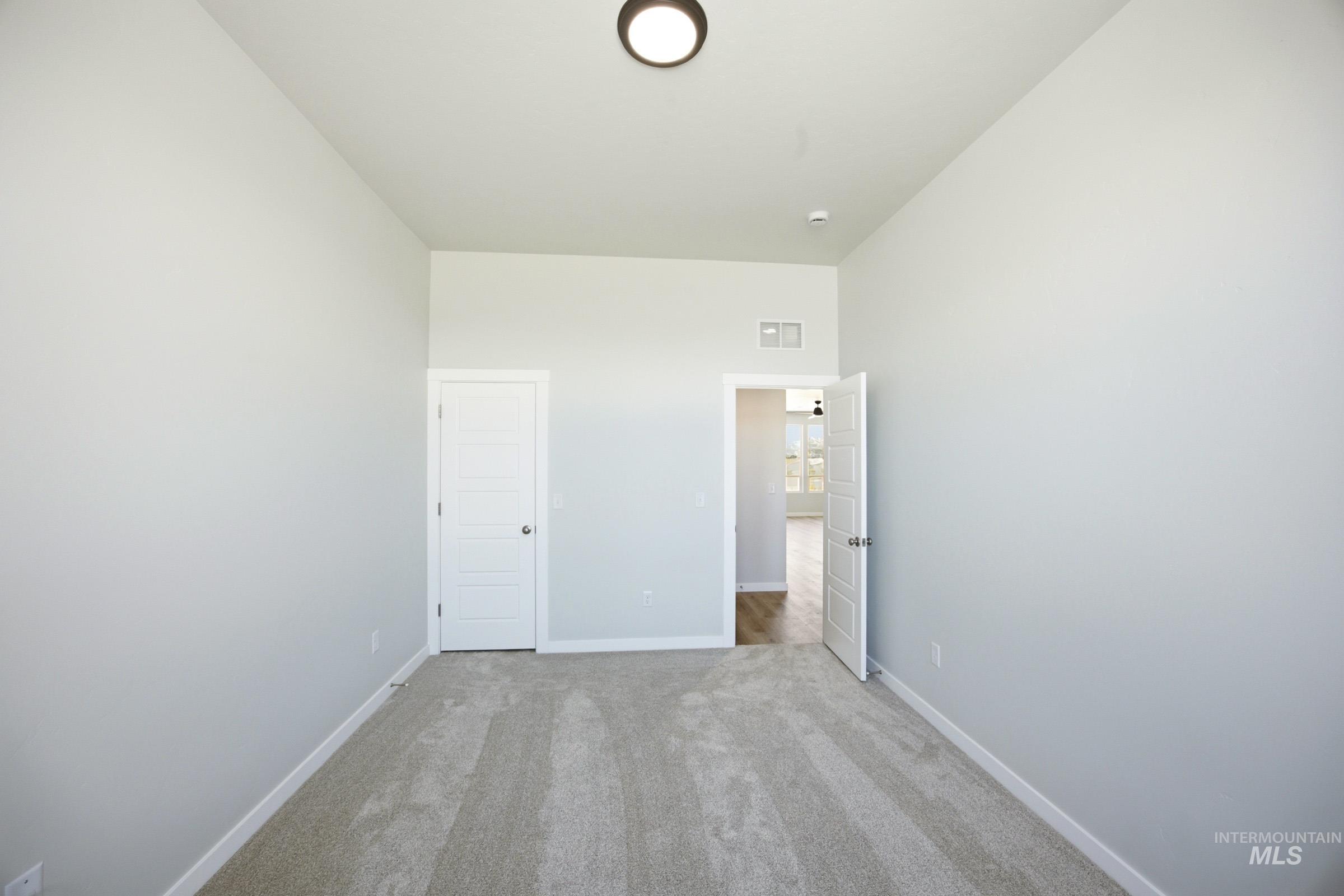 9388 W Blazing Star St Property Photo 12