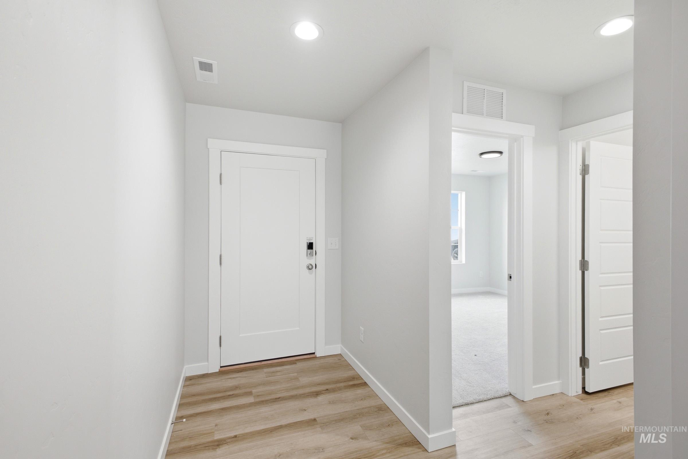 17640 N Jackpine Way Property Photo 2