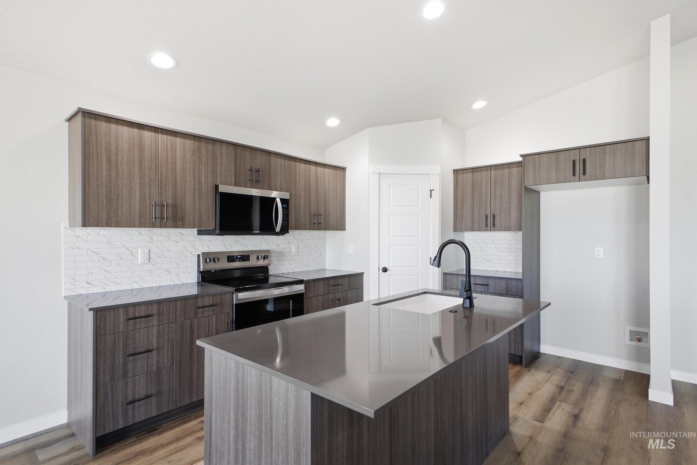 17640 N Jackpine Way Property Photo 4