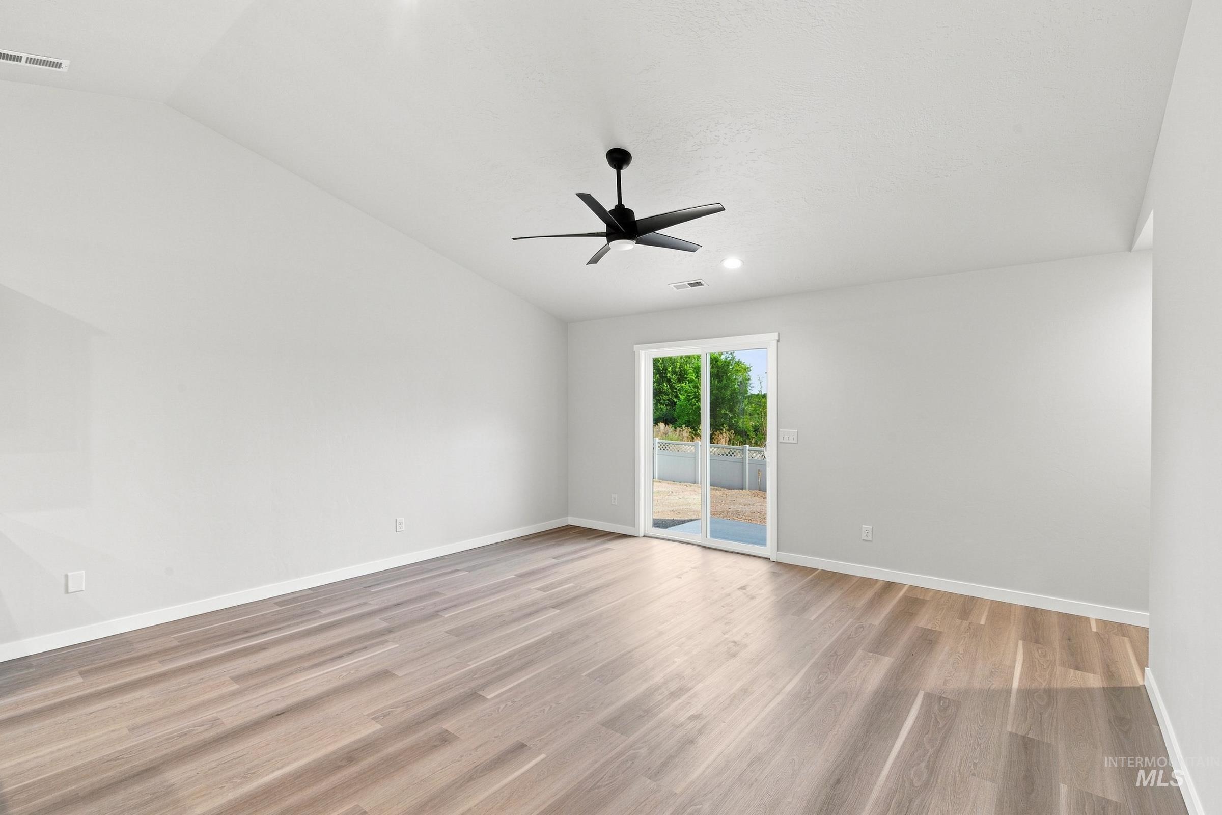 4315 Lamar St Property Photo 6