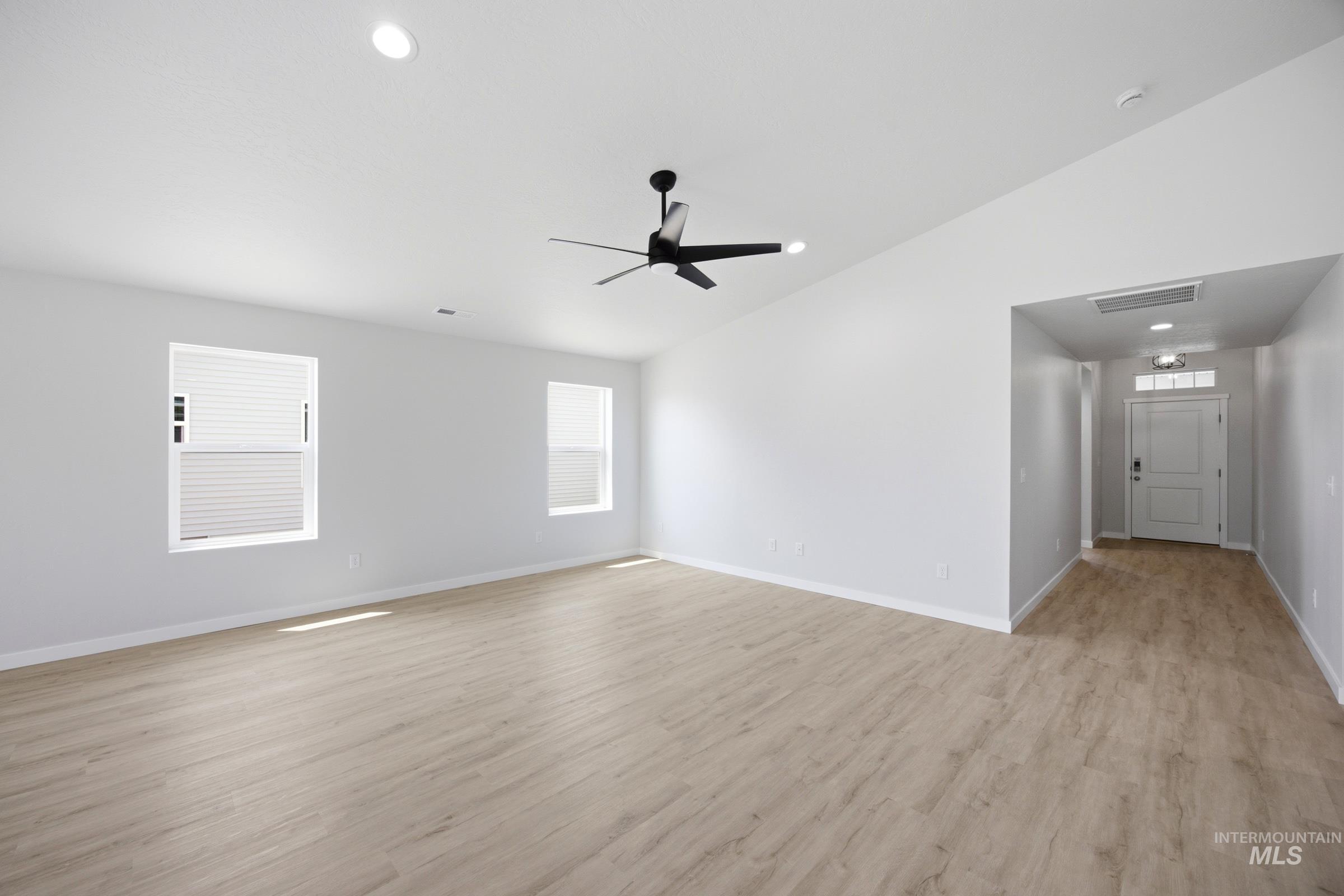 308 Benbrook Ave Property Photo 7