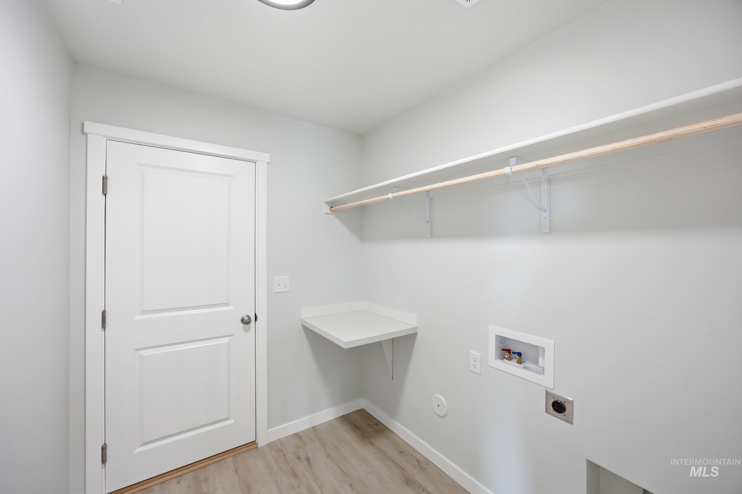 308 Benbrook Ave Property Photo 14