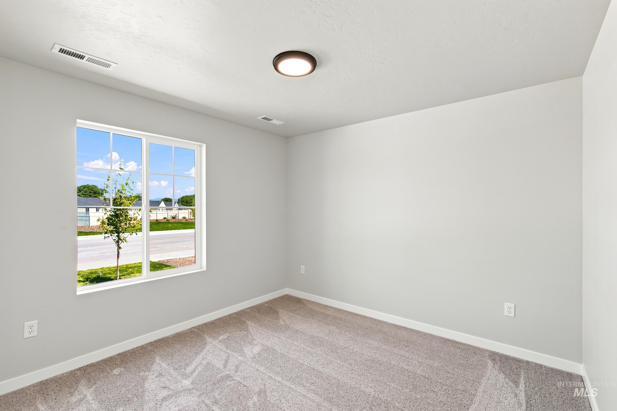303 Hildago Way Property Photo 9