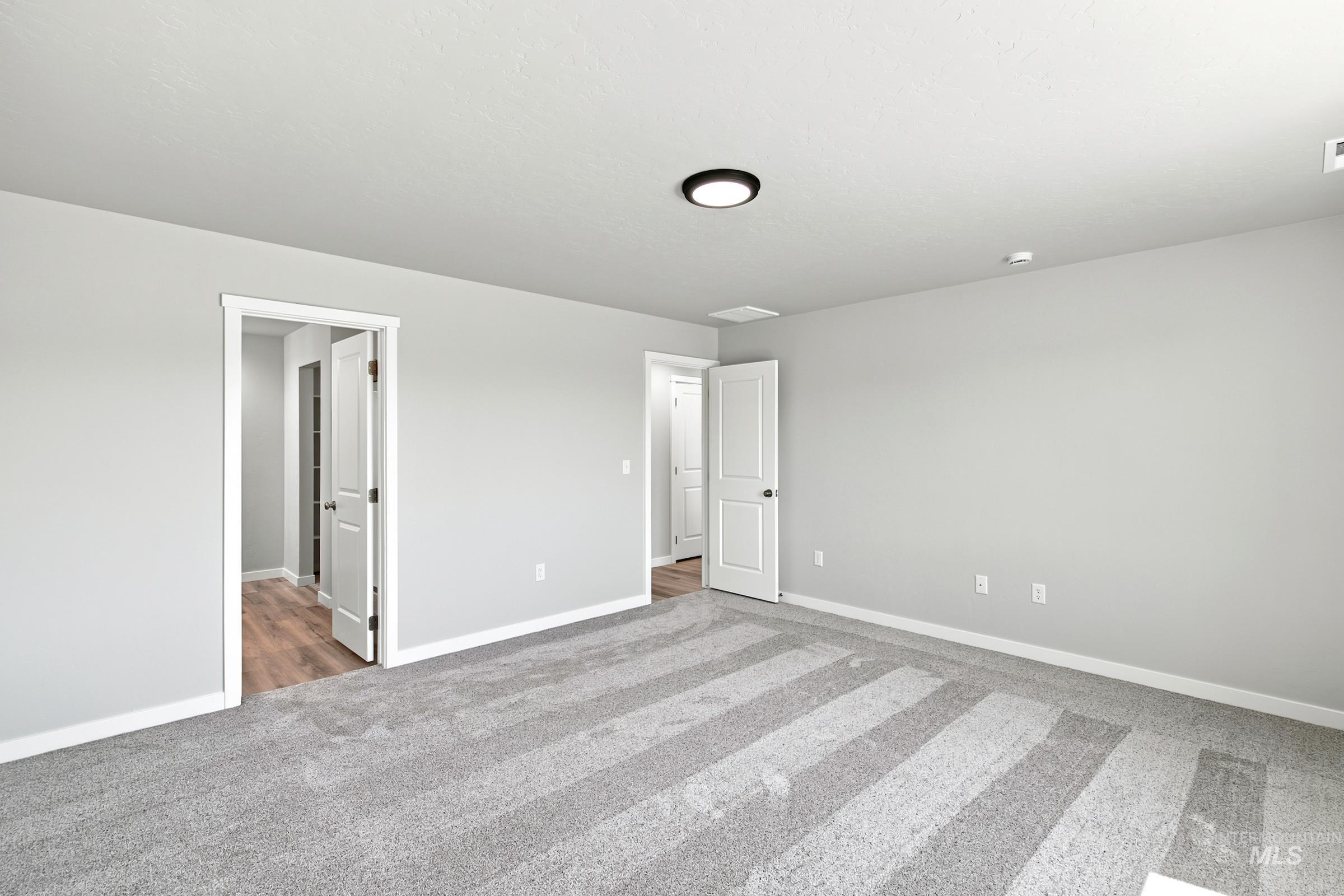 303 Hildago Way Property Photo 18