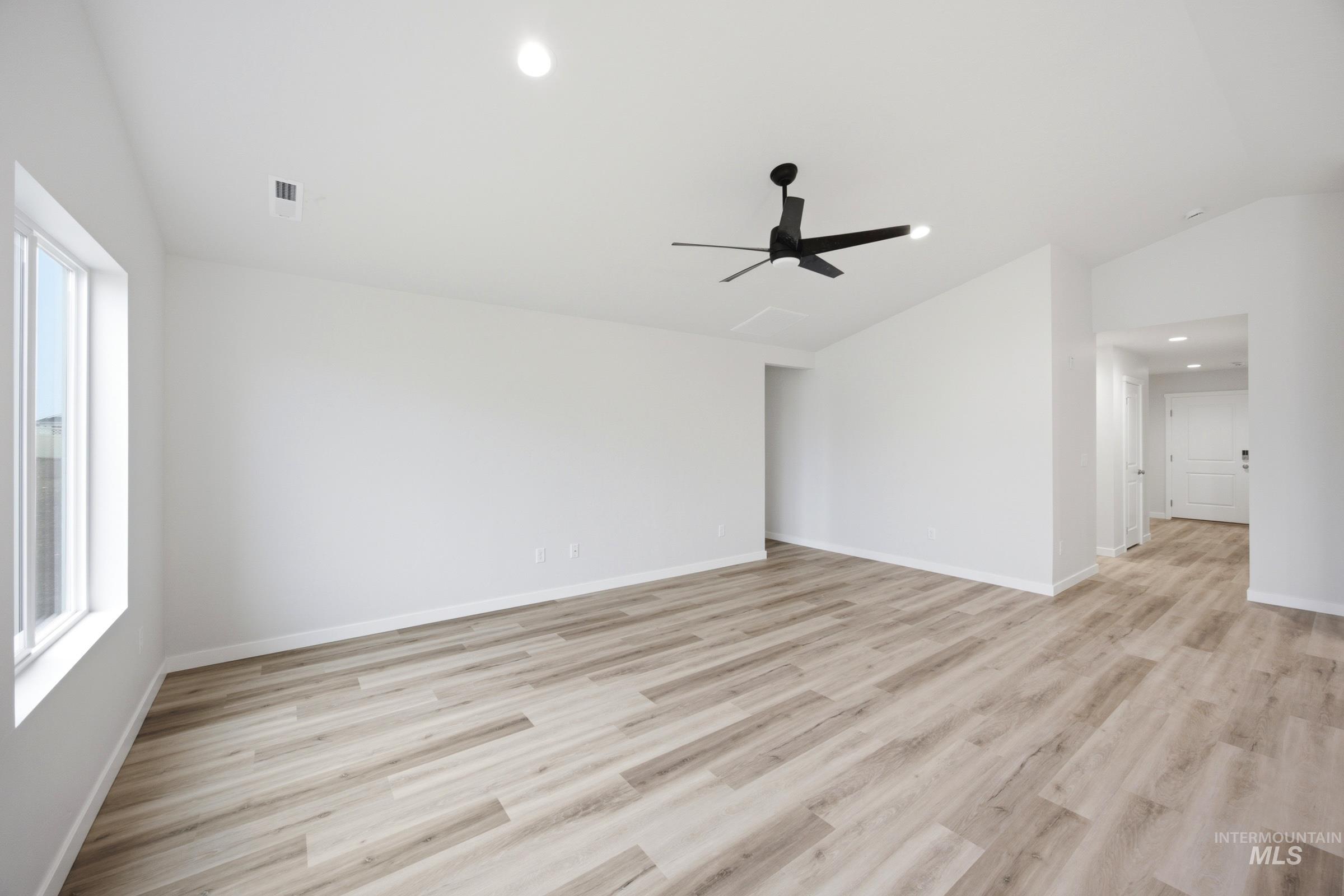 4209 Austin St Property Photo 7