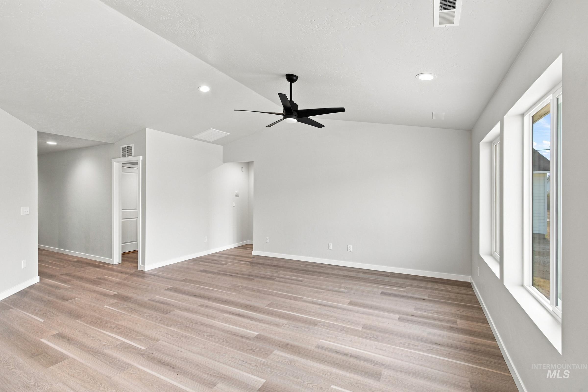 4322 Lamar St Property Photo 8