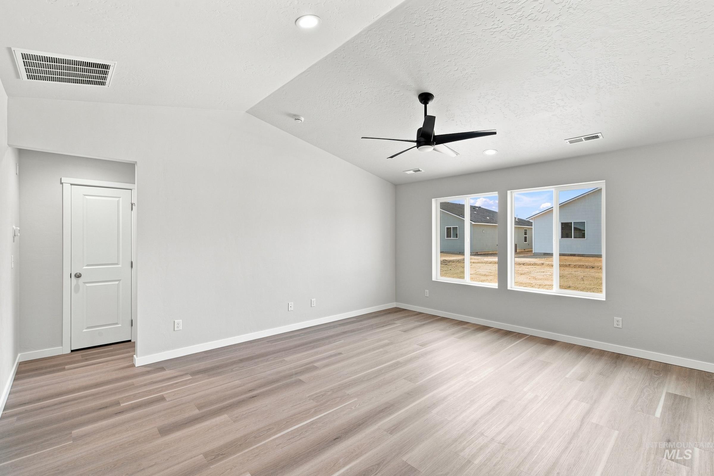 4322 Lamar St Property Photo 9