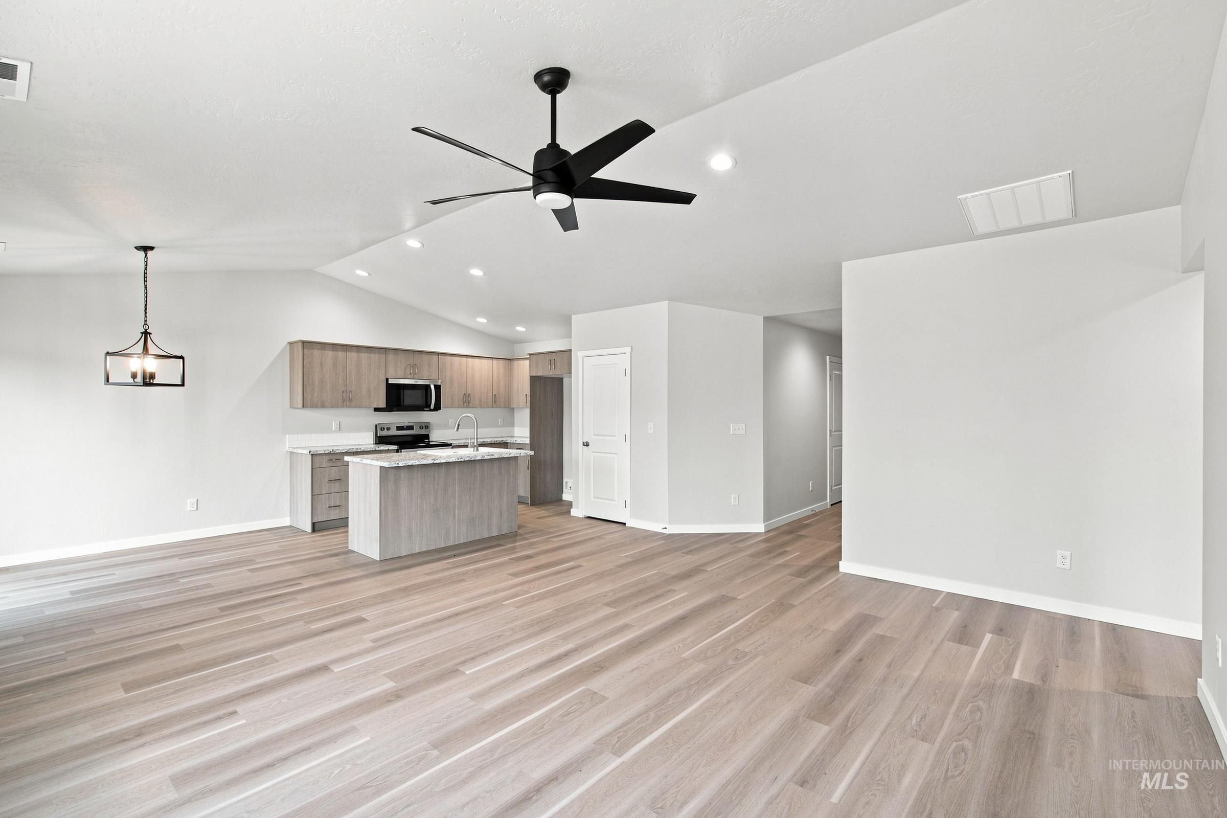 4322 Lamar St Property Photo 11