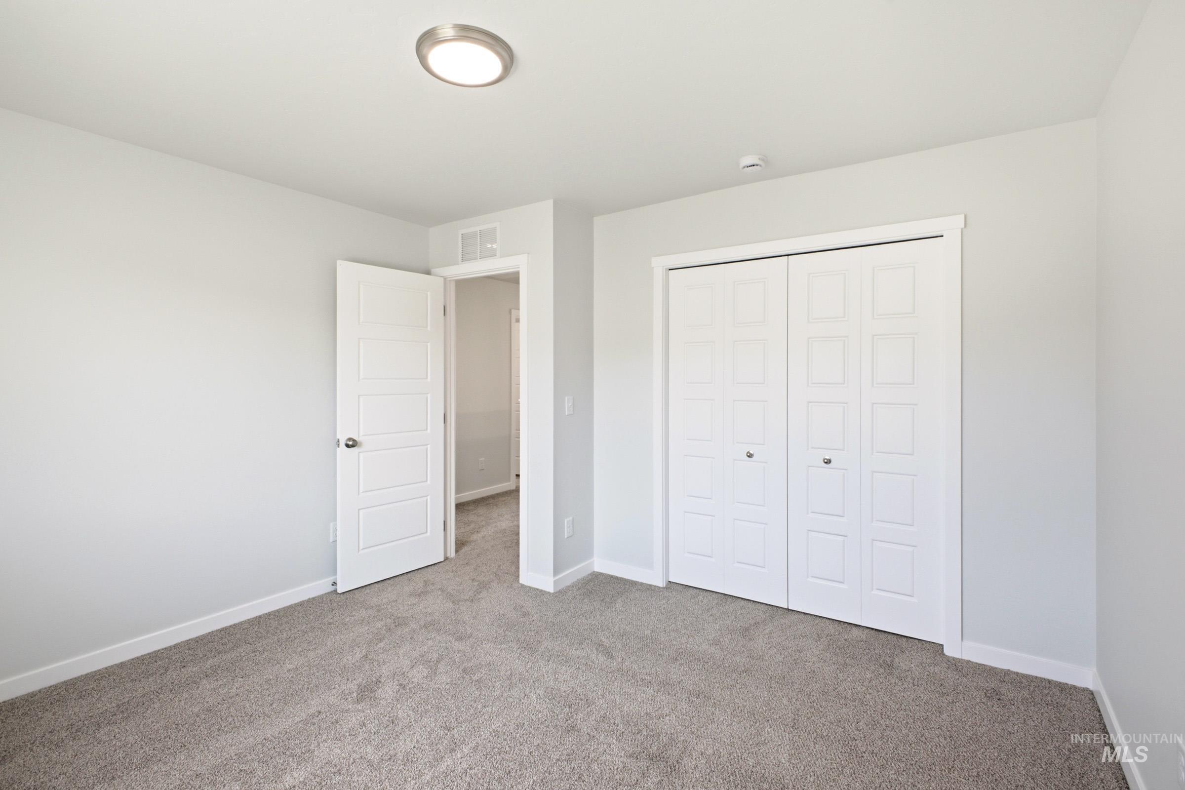 10803 Greensboro St Property Photo 12