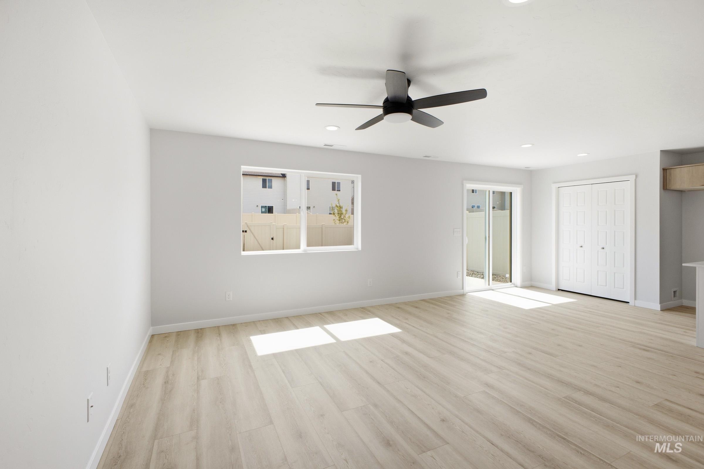 10803 Greensboro St Property Photo 16