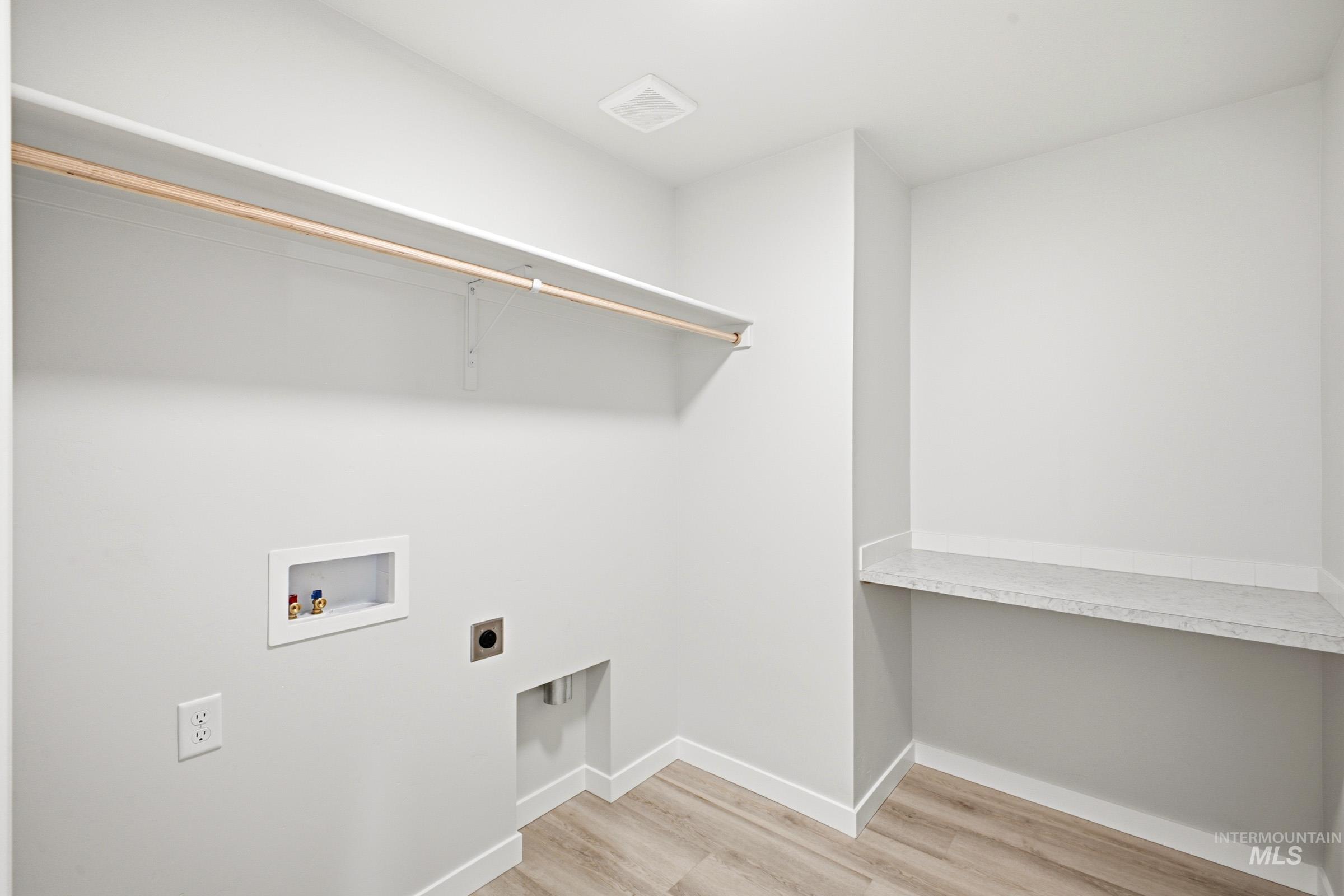 10803 Greensboro St Property Photo 17