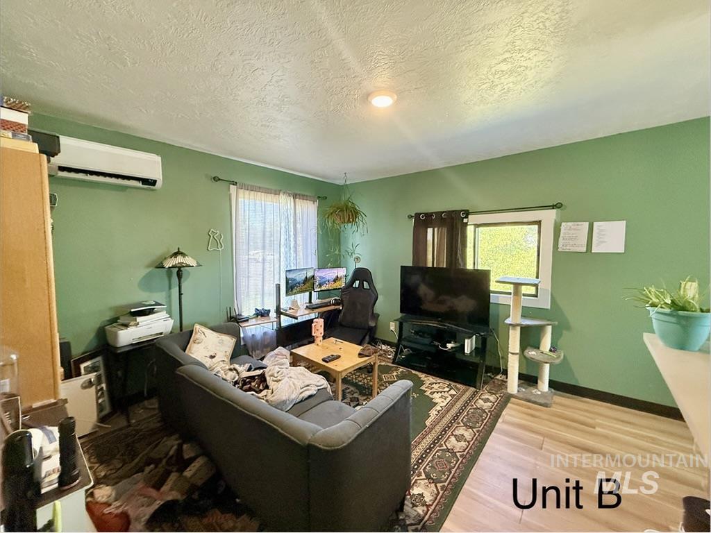 105 N Junction Property Photo 15