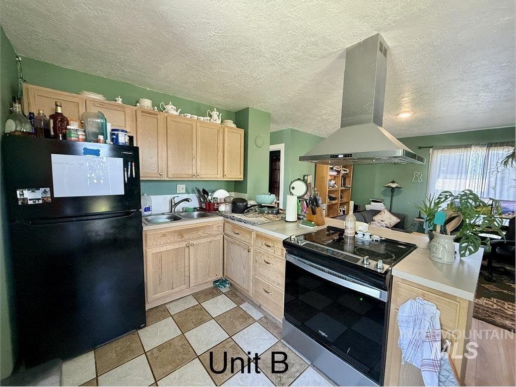 105 N Junction Property Photo 17