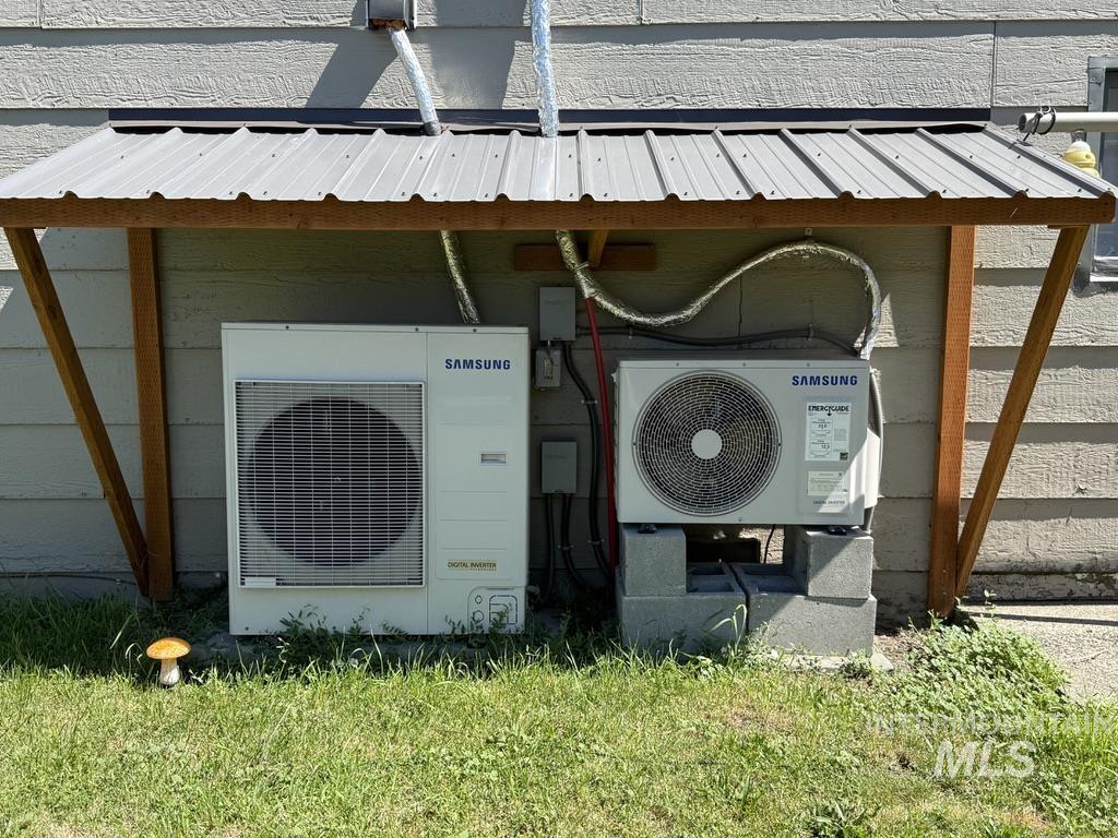 105 N Junction Property Photo 34