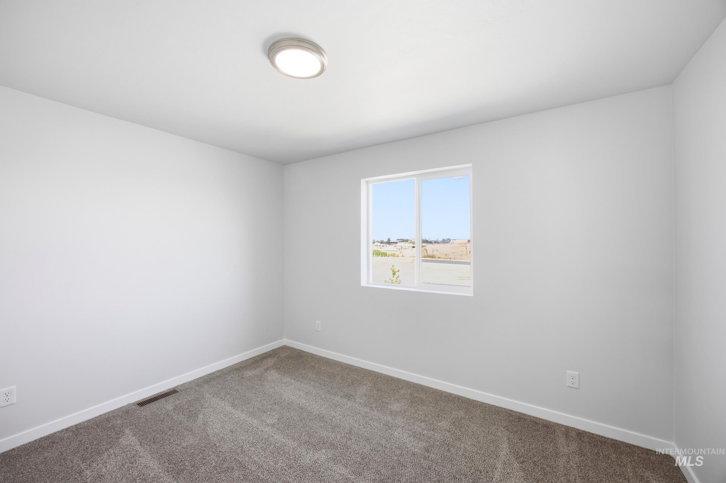 10860 Greensboro St Property Photo 11