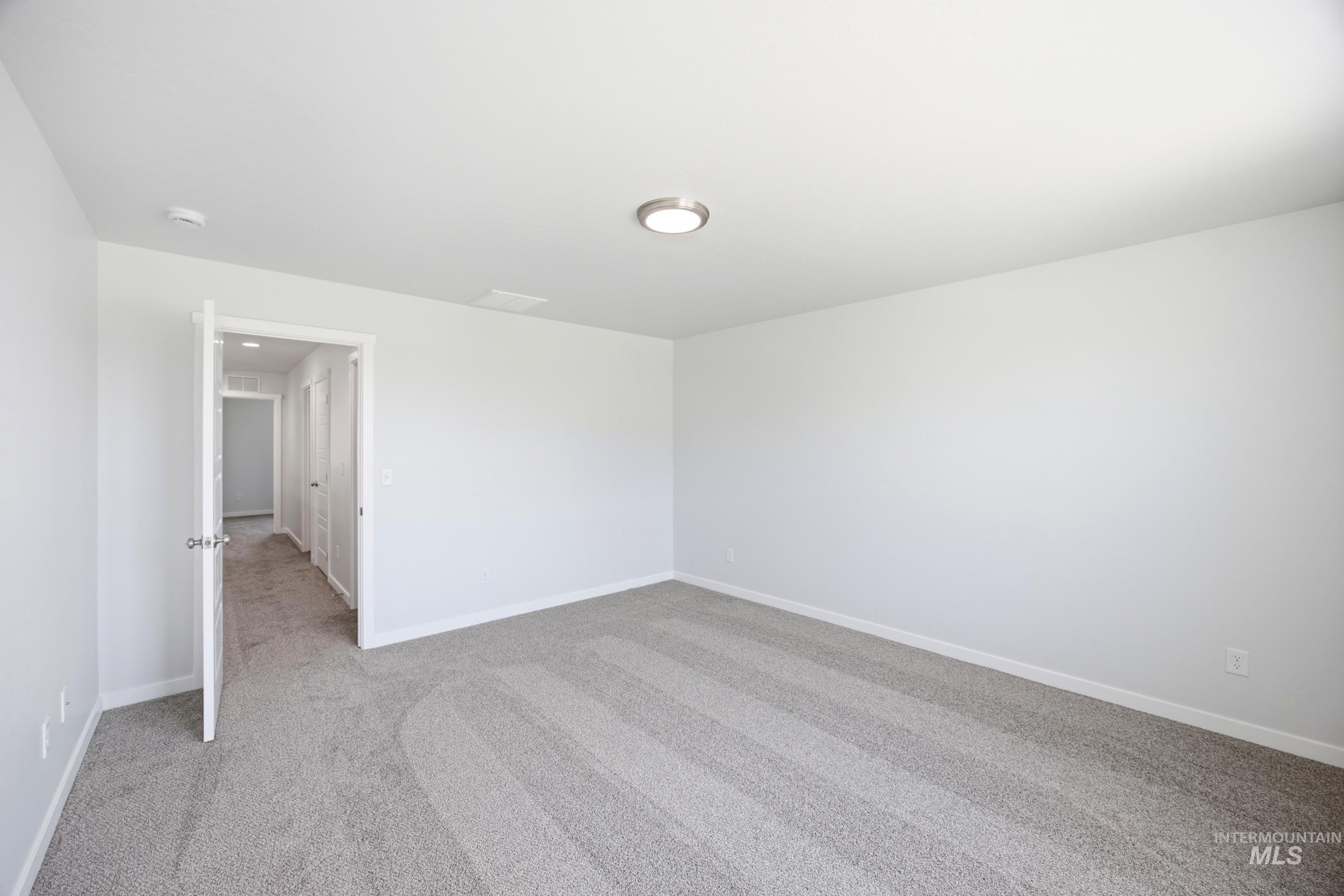 10860 Greensboro St Property Photo 17