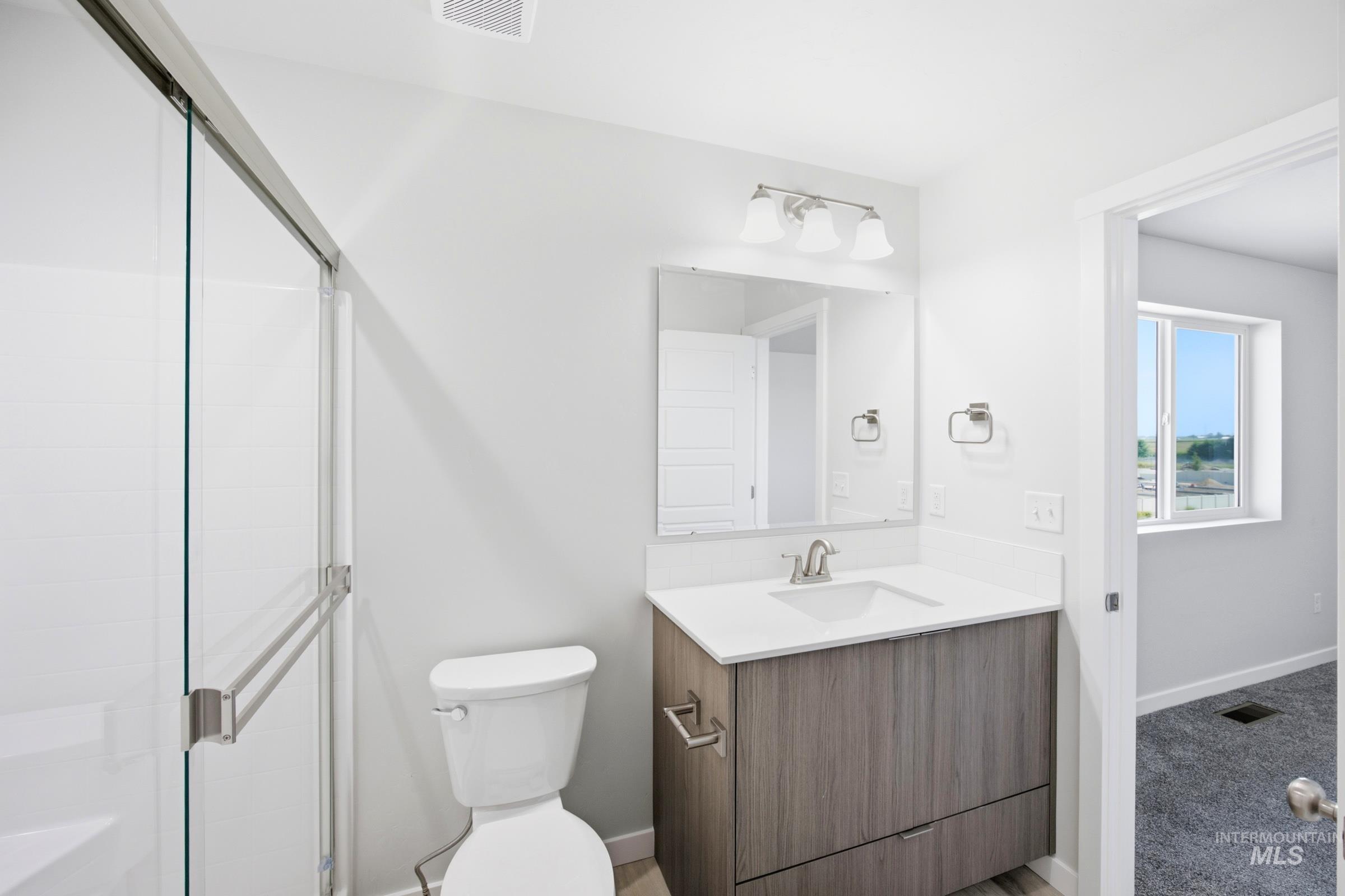 10854 Greensboro St Property Photo 10