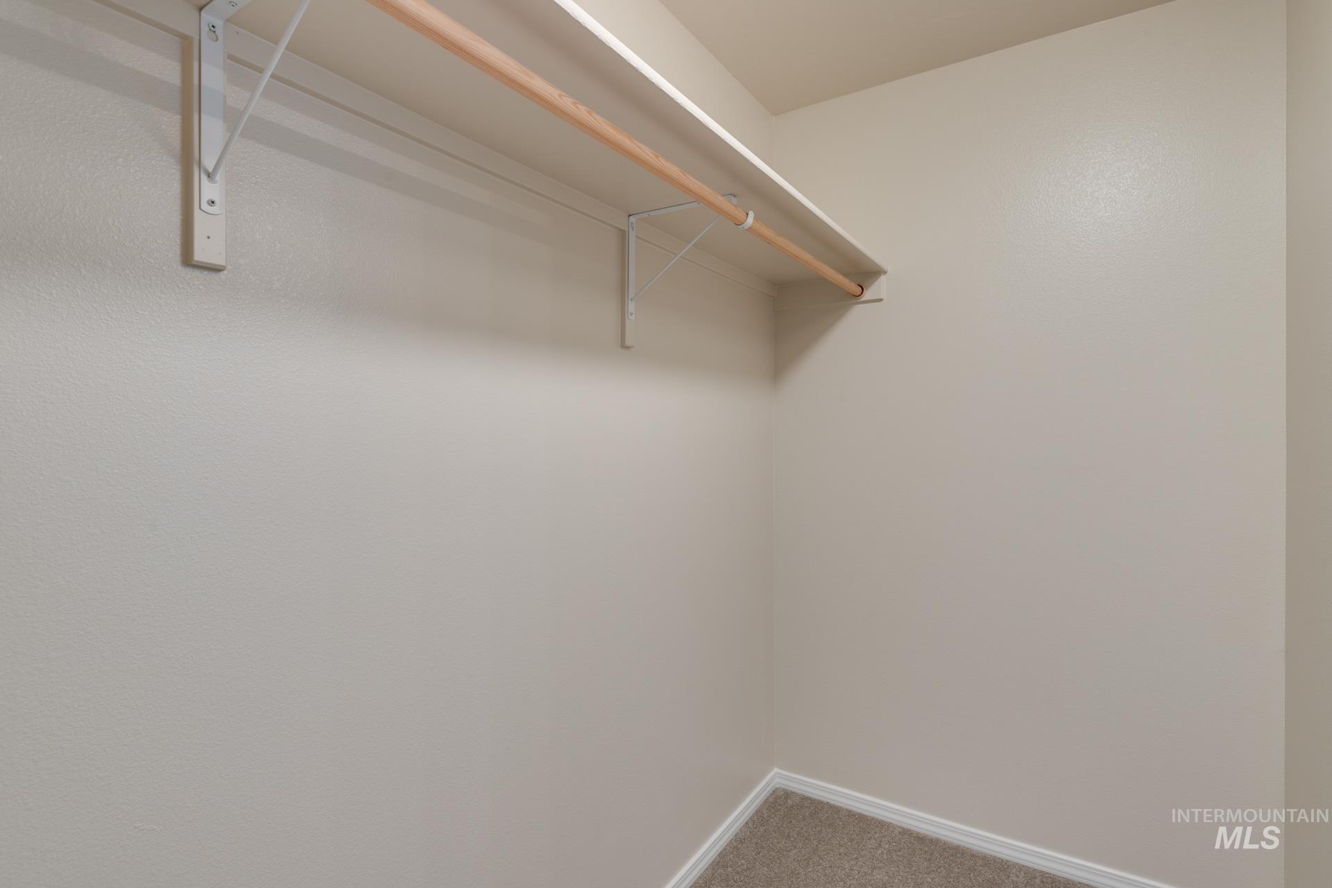 10854 Greensboro St Property Photo 11