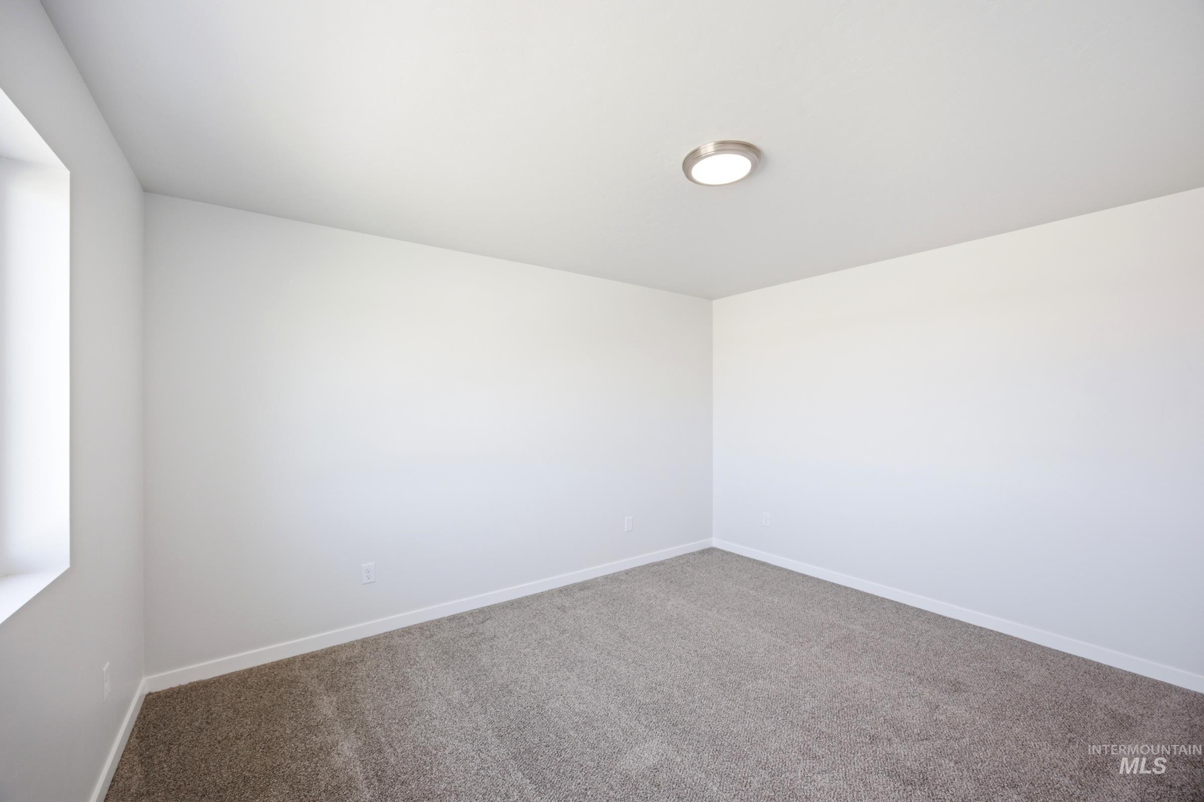 10854 Greensboro St Property Photo 12