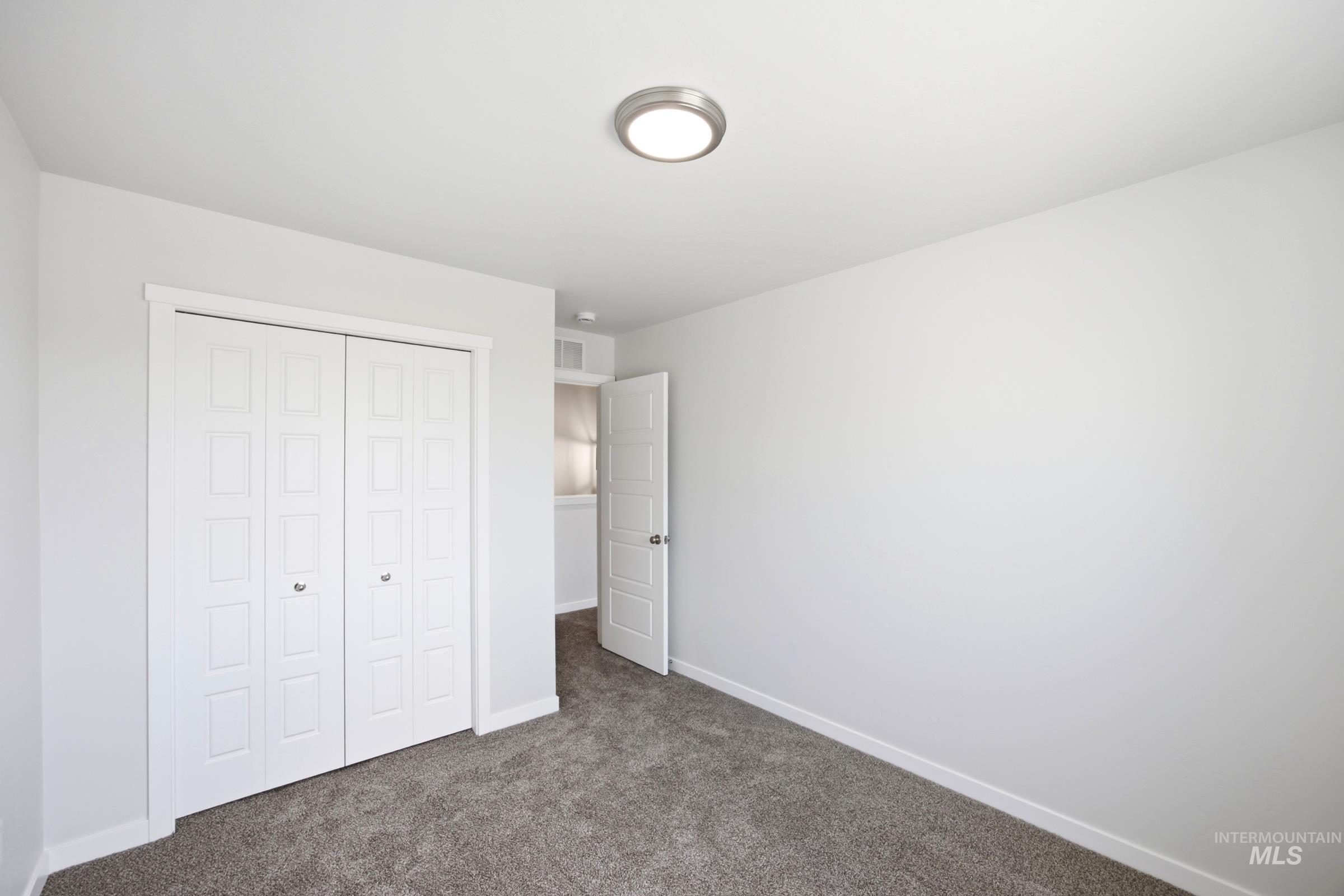 10854 Greensboro St Property Photo 16